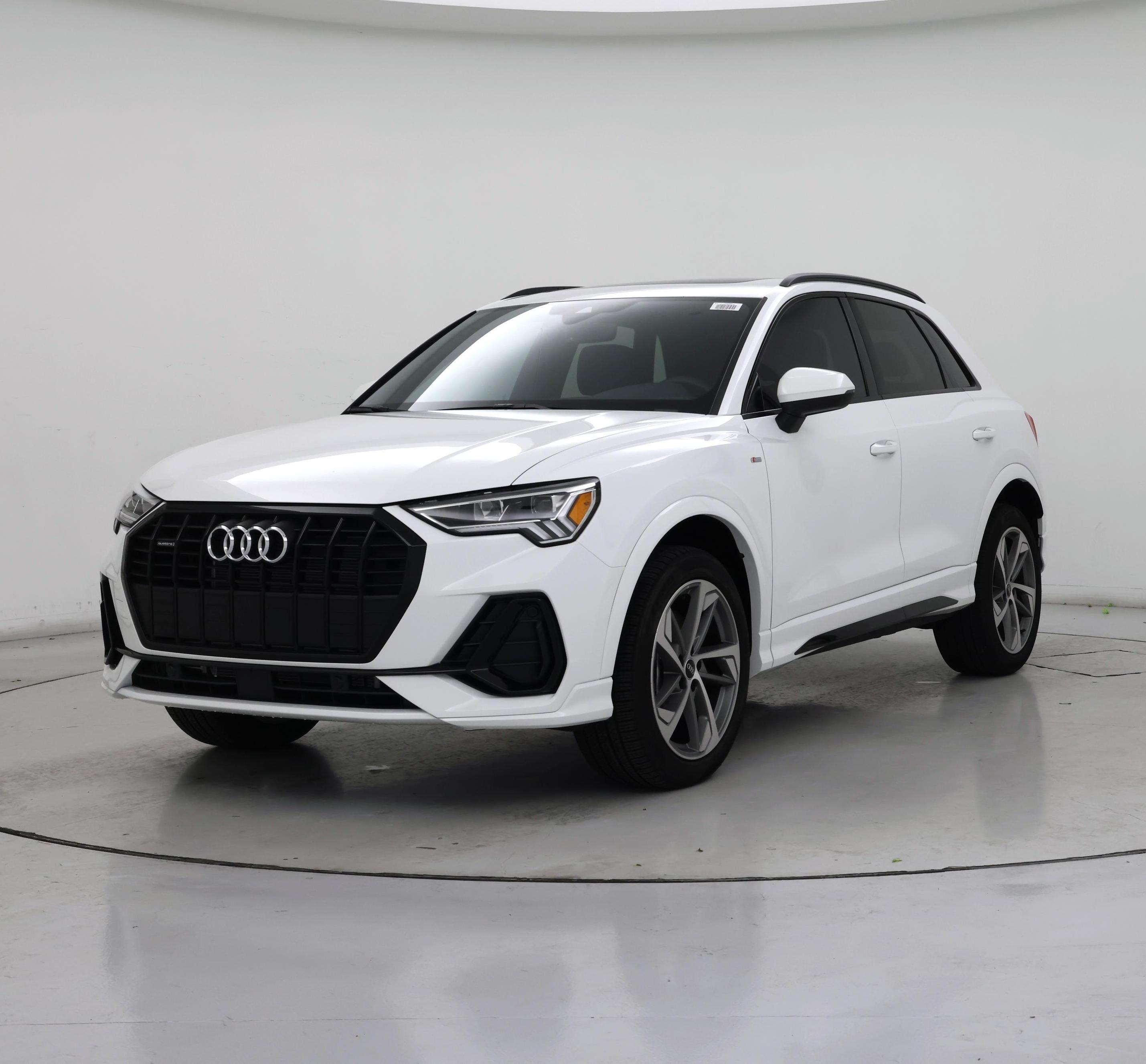 Thumbnail: 2025 Audi Q3 - 4