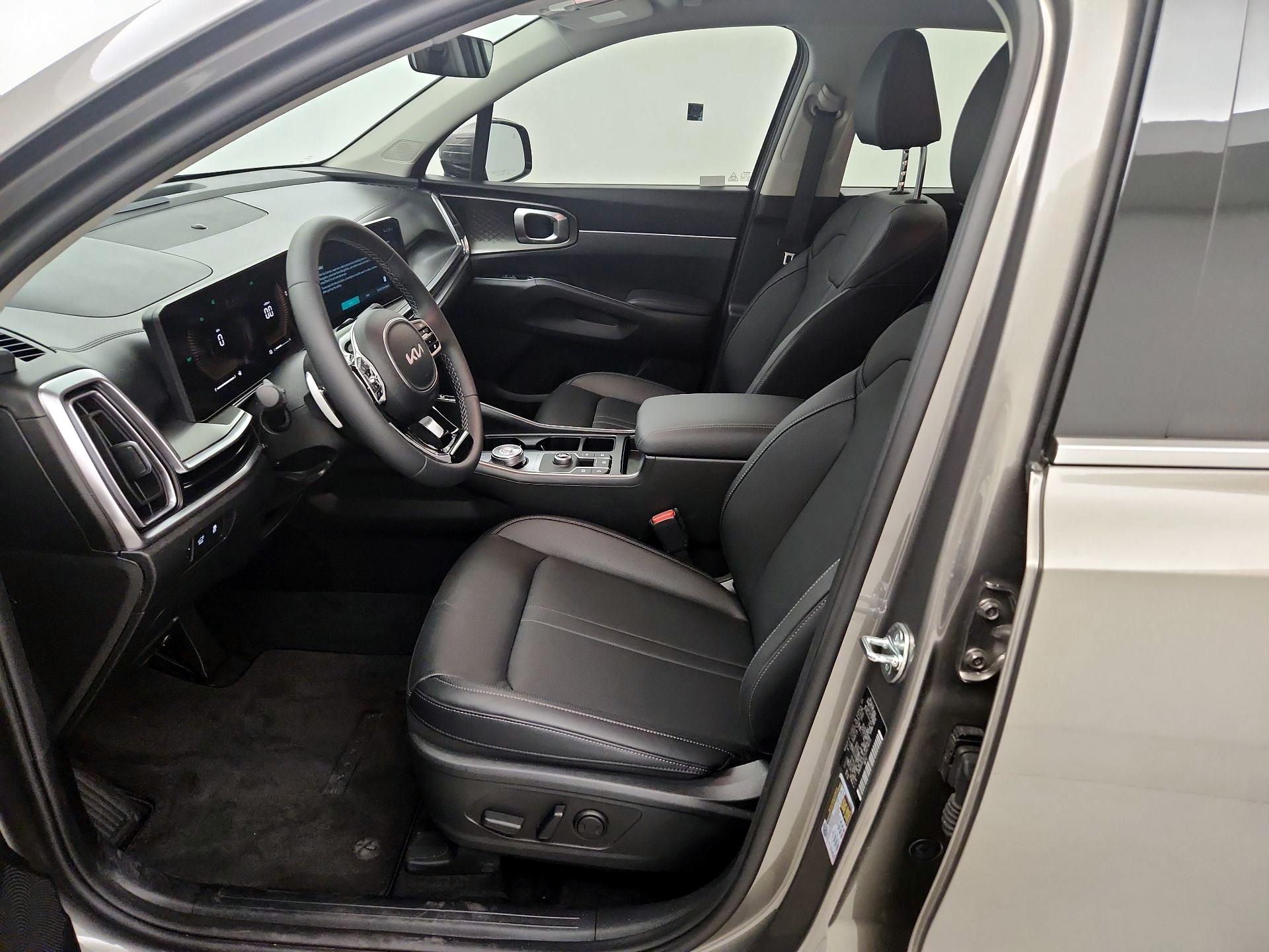 Thumbnail: 2025 Kia Sorento - 11