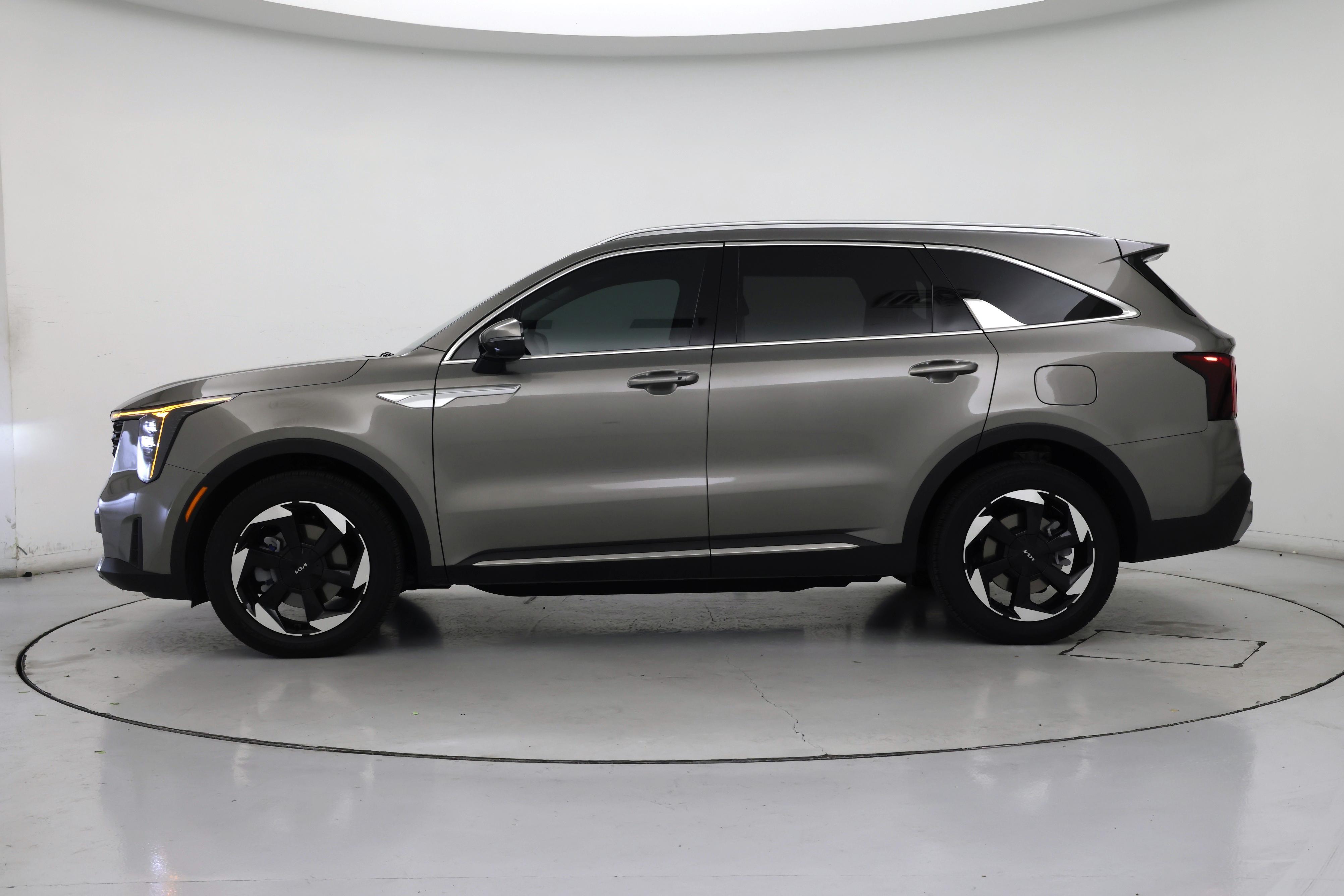 Thumbnail: 2025 Kia Sorento - 3