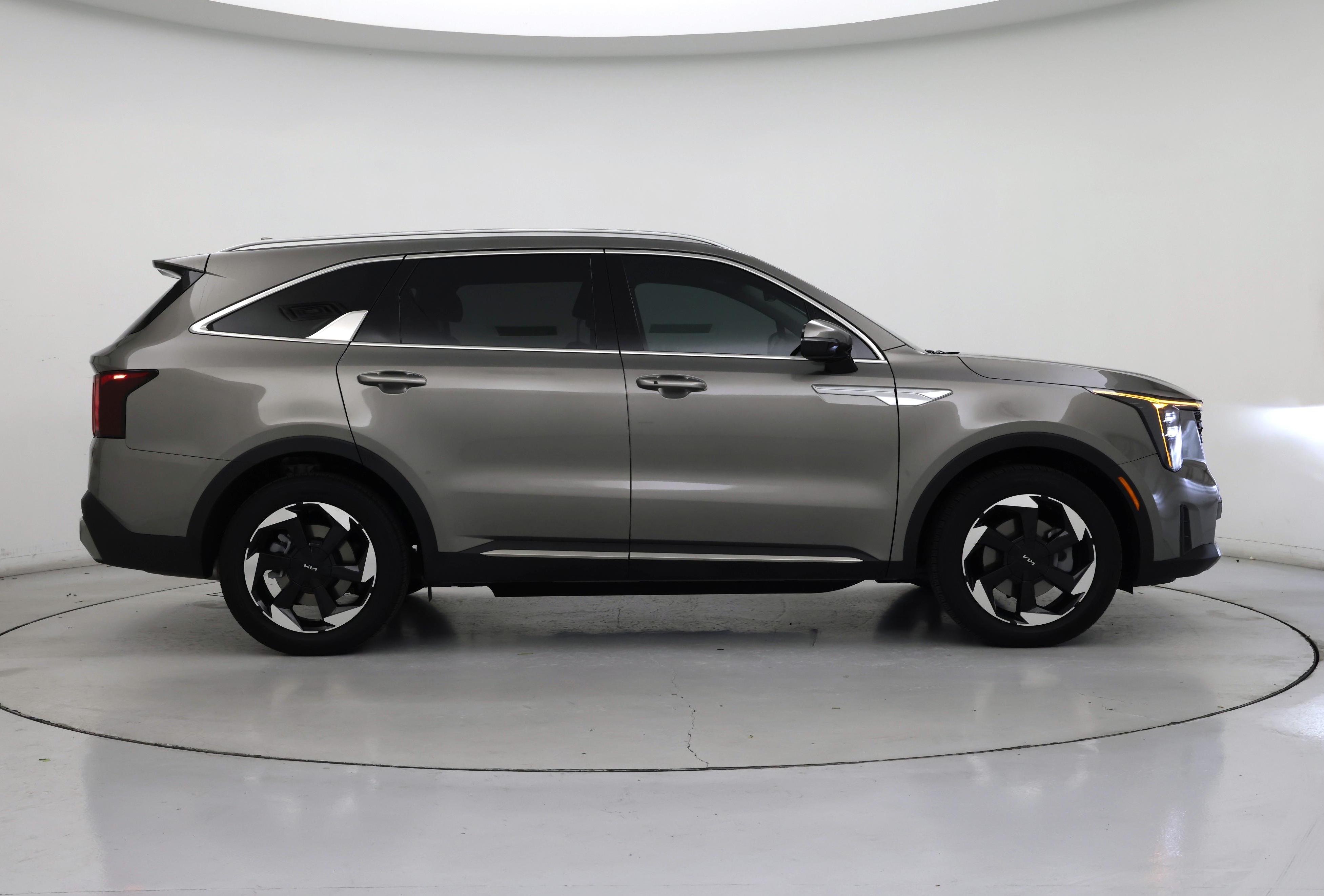 Thumbnail: 2025 Kia Sorento - 7