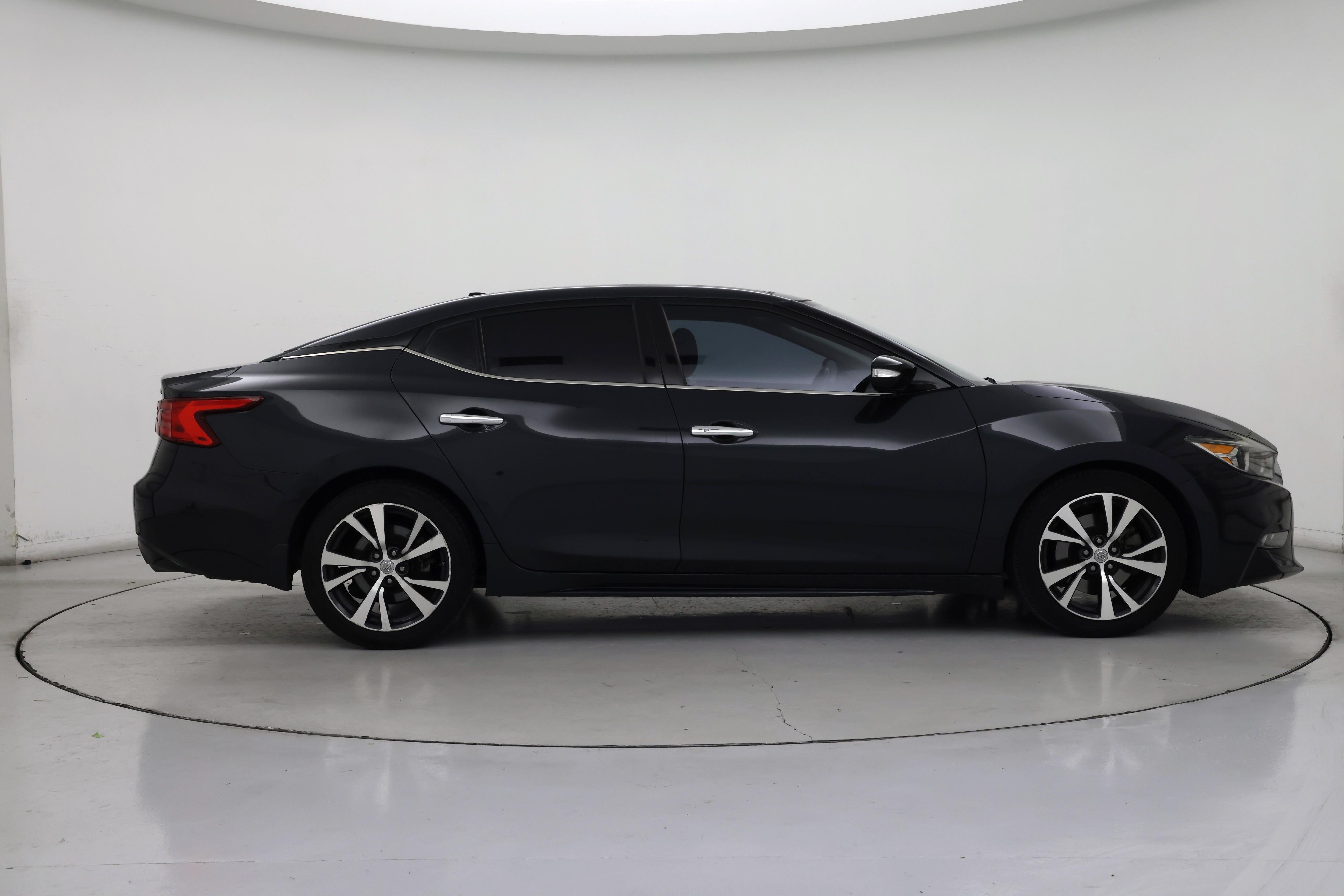 Thumbnail: 2017 Nissan Maxima - 7