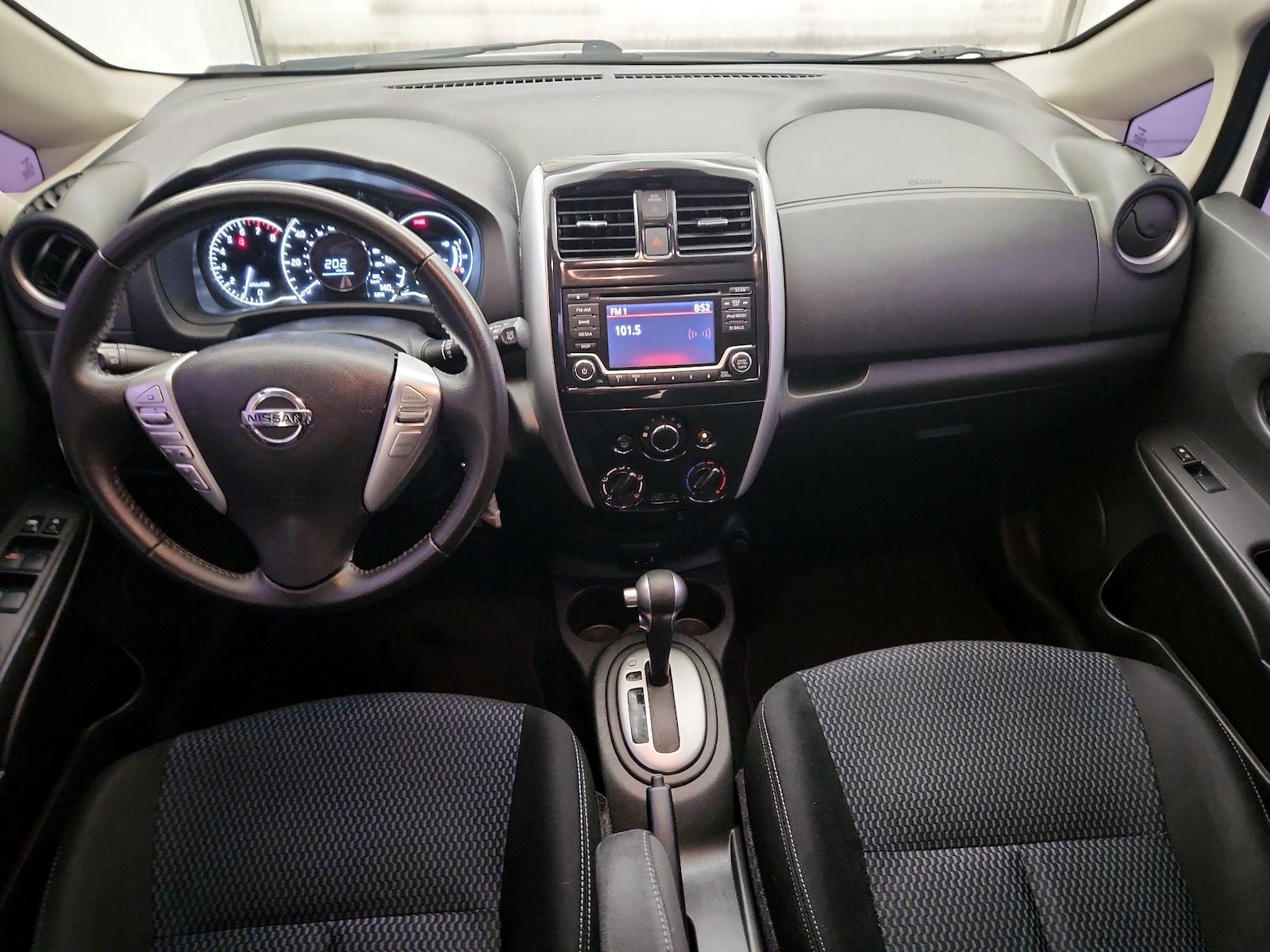 2017 Nissan Versa Note SV - Photo 10