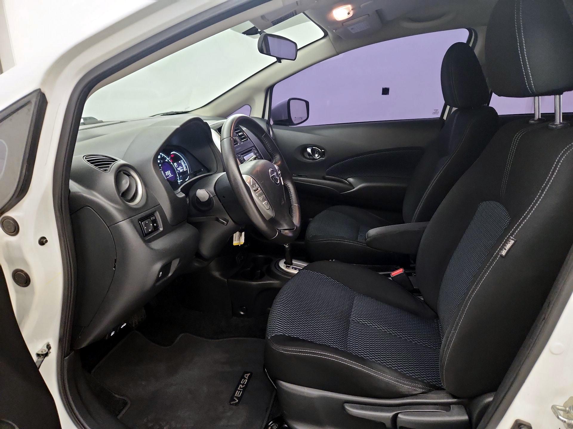 Thumbnail: 2017 Nissan Versa Note - 11