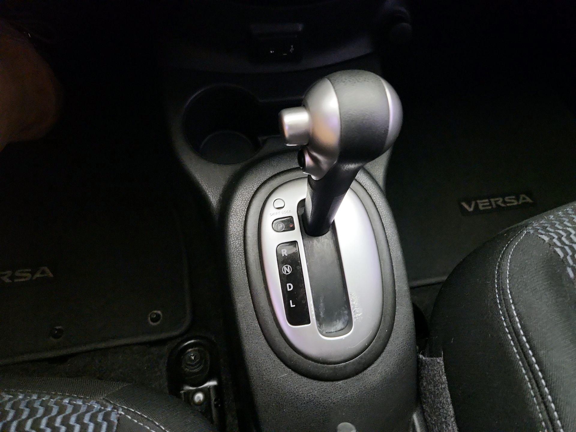 Thumbnail: 2017 Nissan Versa Note - 17