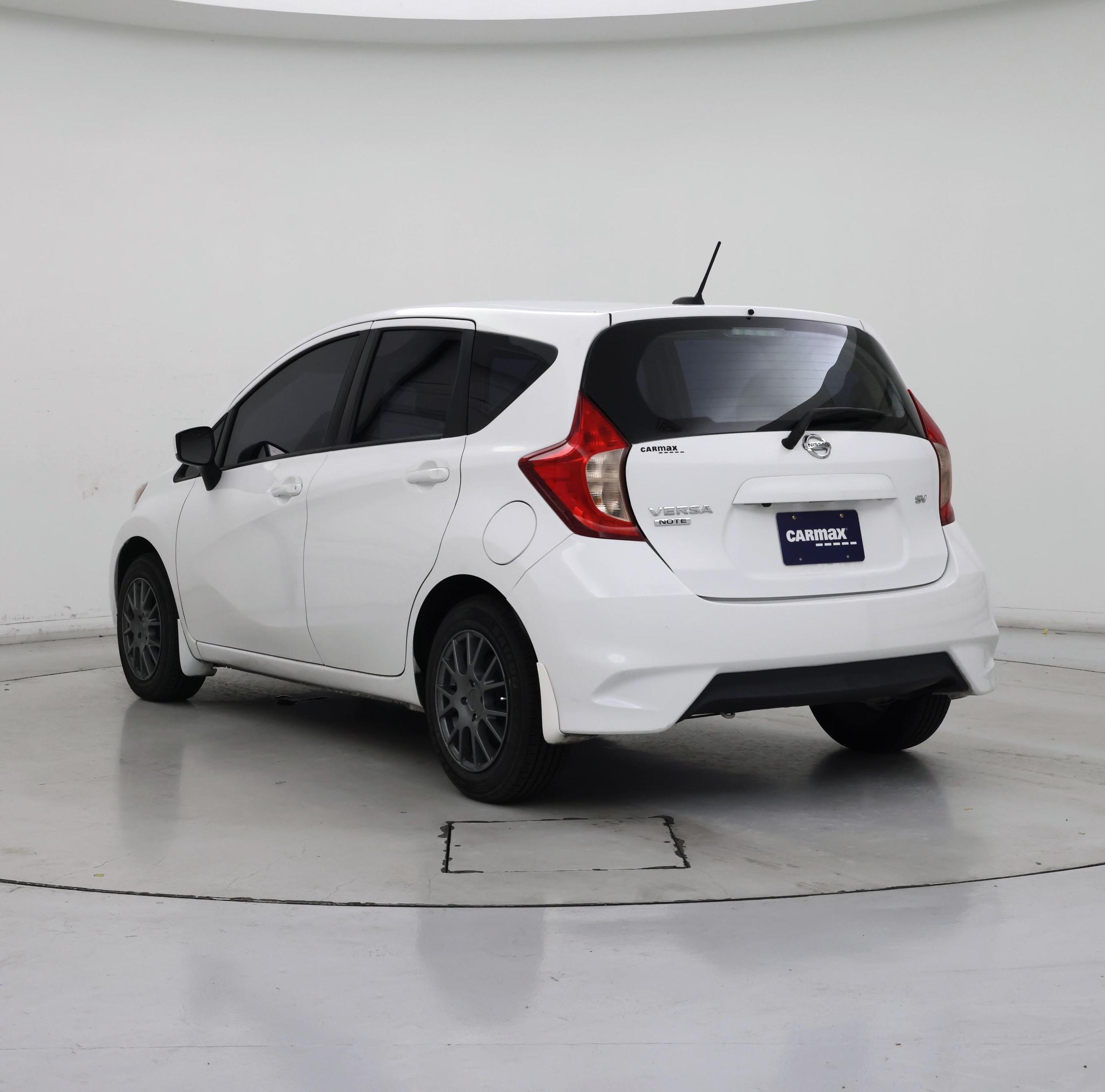 Thumbnail: 2017 Nissan Versa Note - 2