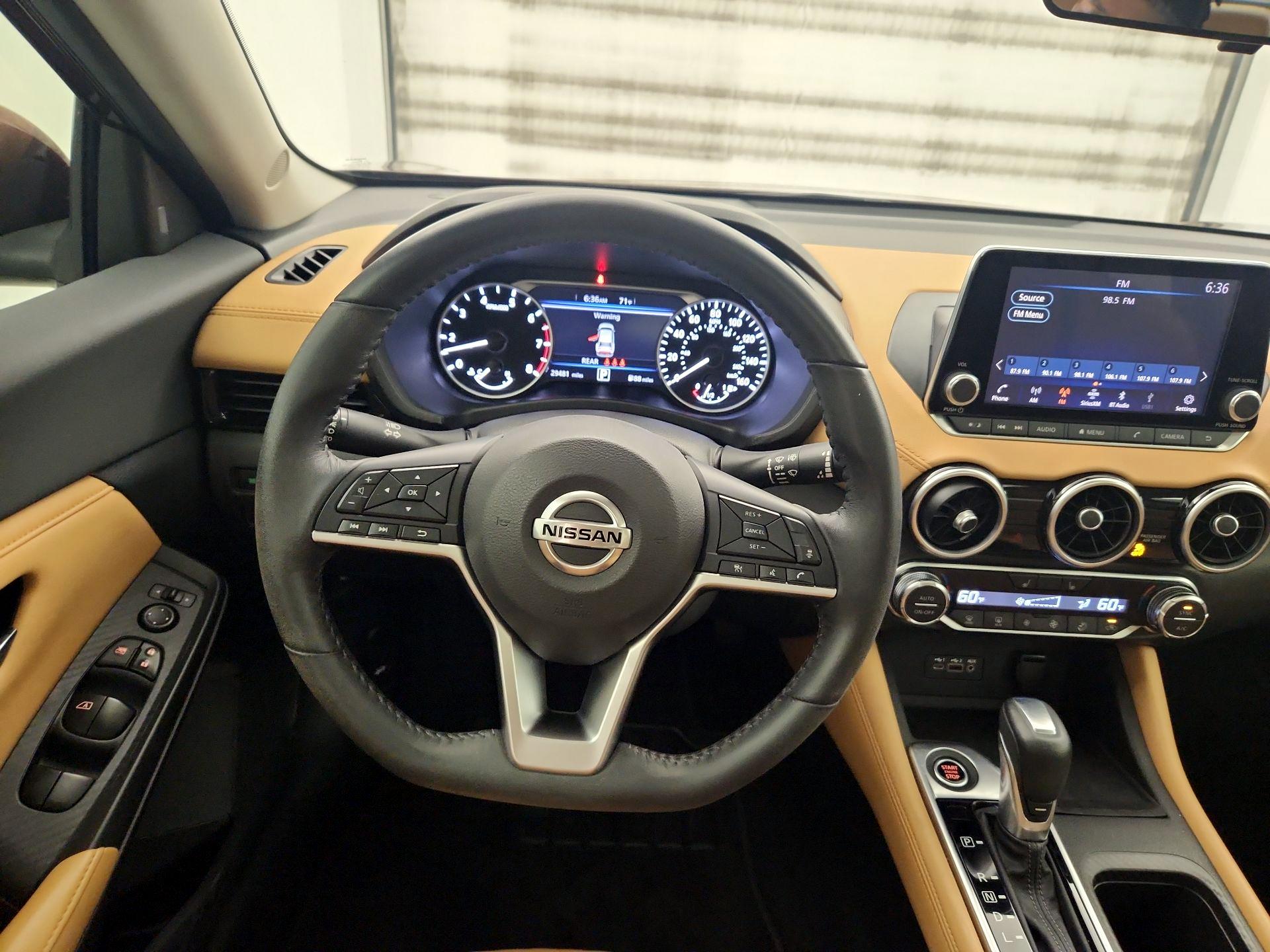 Thumbnail: 2021 Nissan Sentra - 10