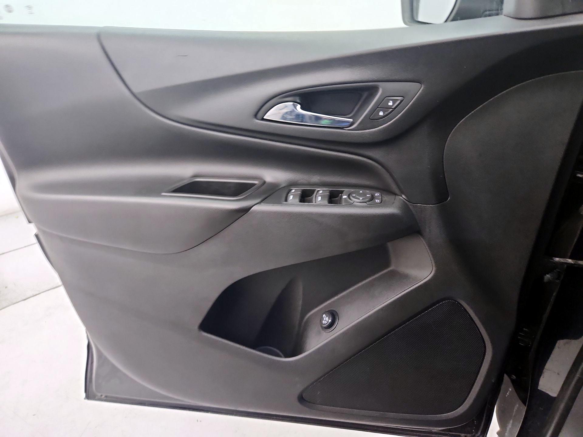 Thumbnail: 2020 Chevrolet Equinox - 12