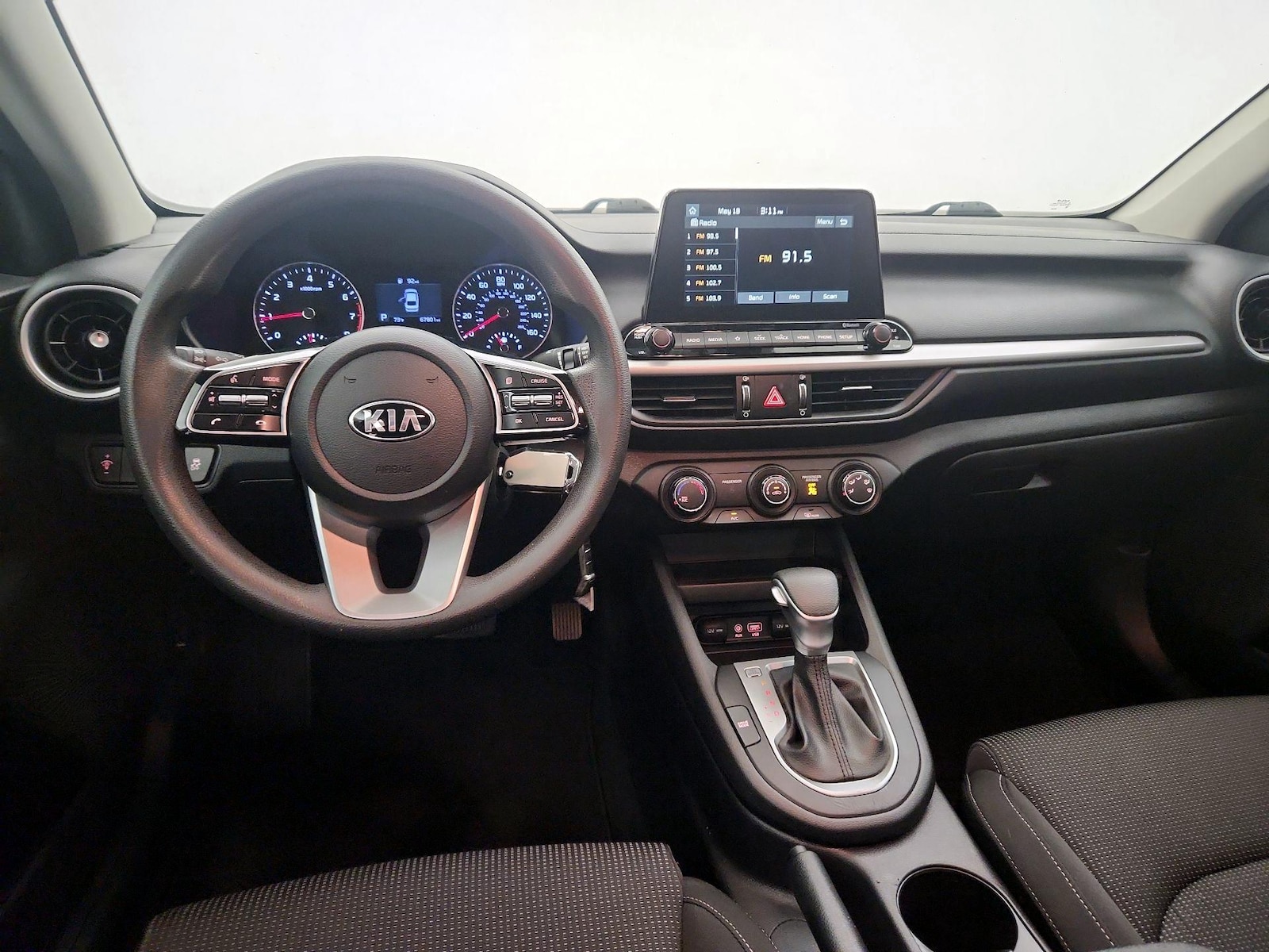 2021 Kia Forte LXS - Photo 10