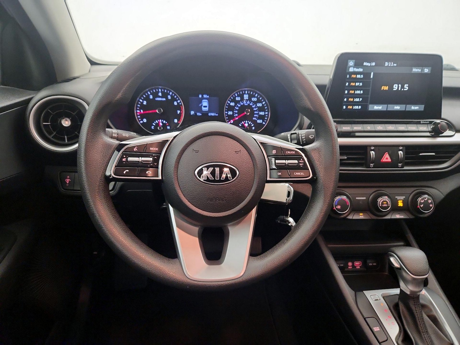 2021 Kia Forte LXS - Photo 11