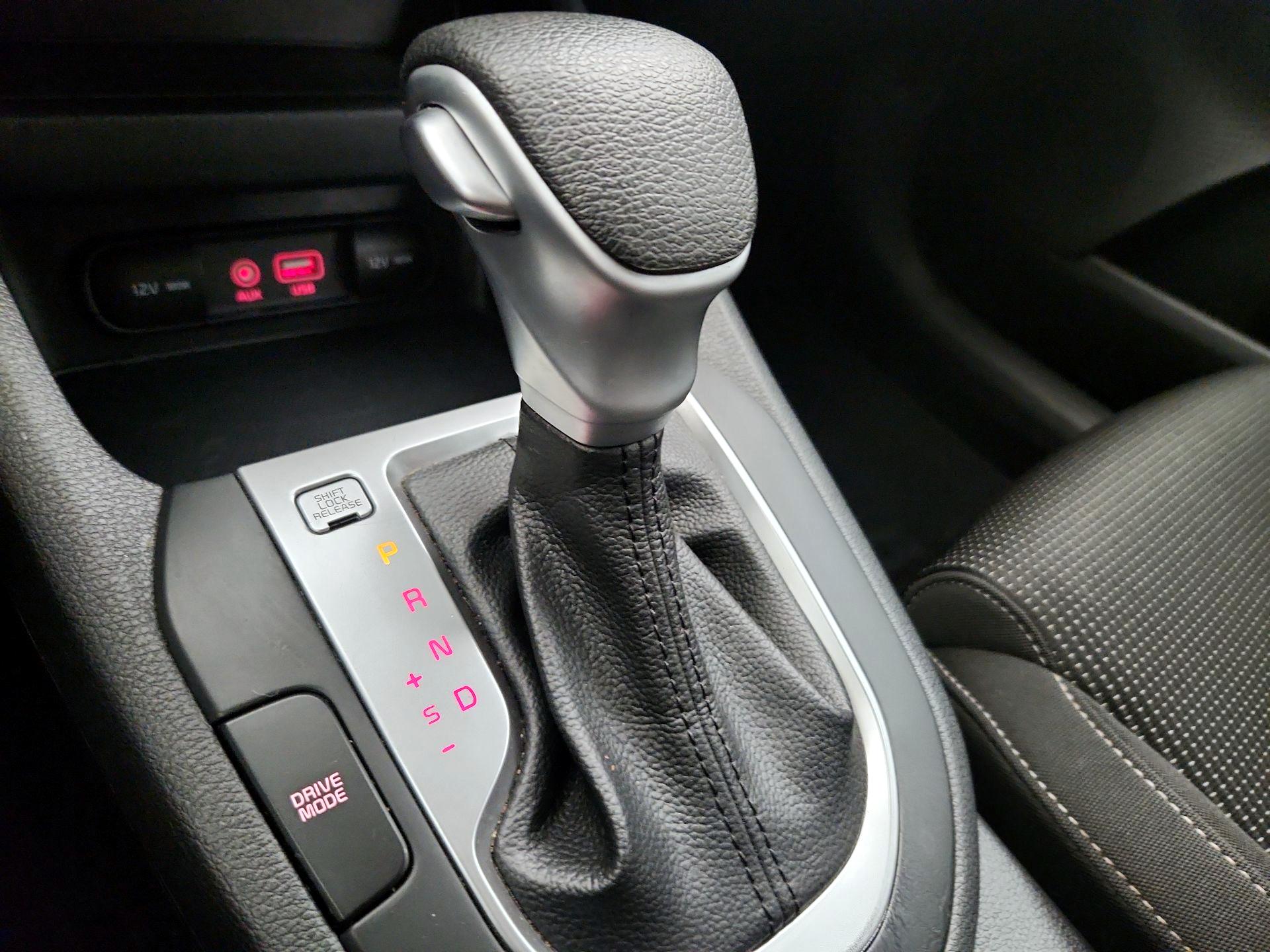 Thumbnail: 2021 Kia Forte - 17