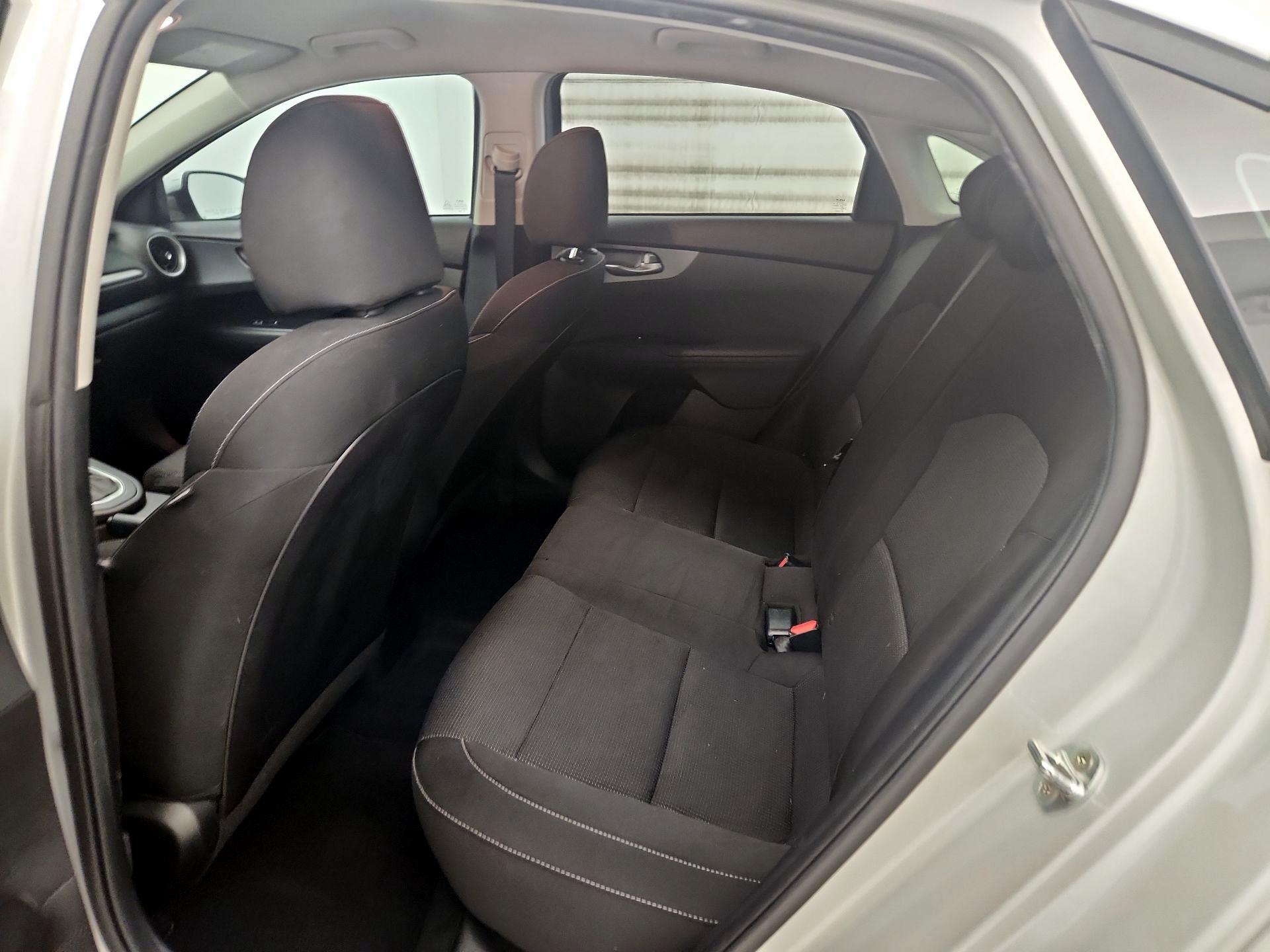Thumbnail: 2021 Kia Forte - 19