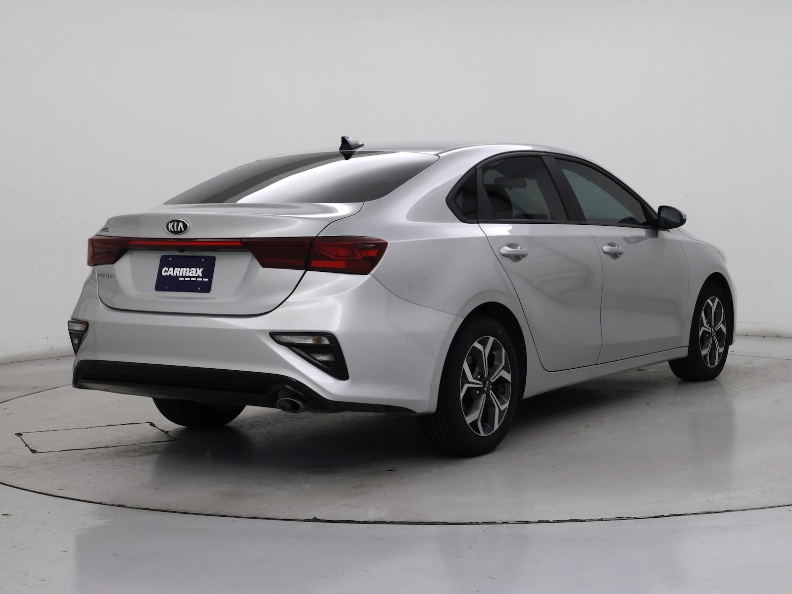 2021 Kia Forte LXS - Photo 9