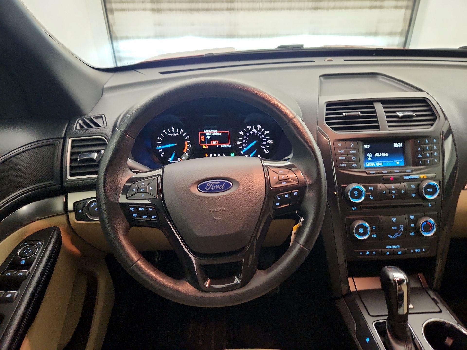 Thumbnail: 2017 Ford Explorer - 10