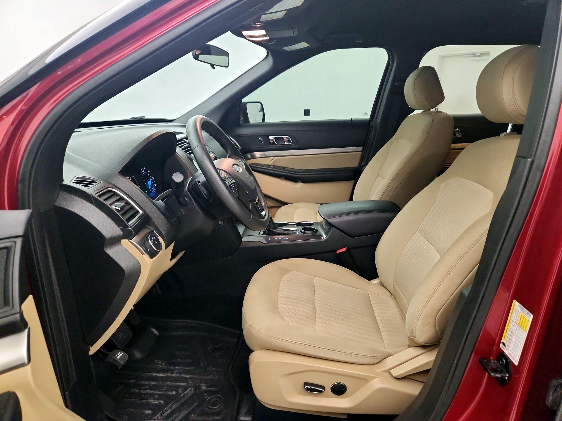 Thumbnail: 2017 Ford Explorer - 11