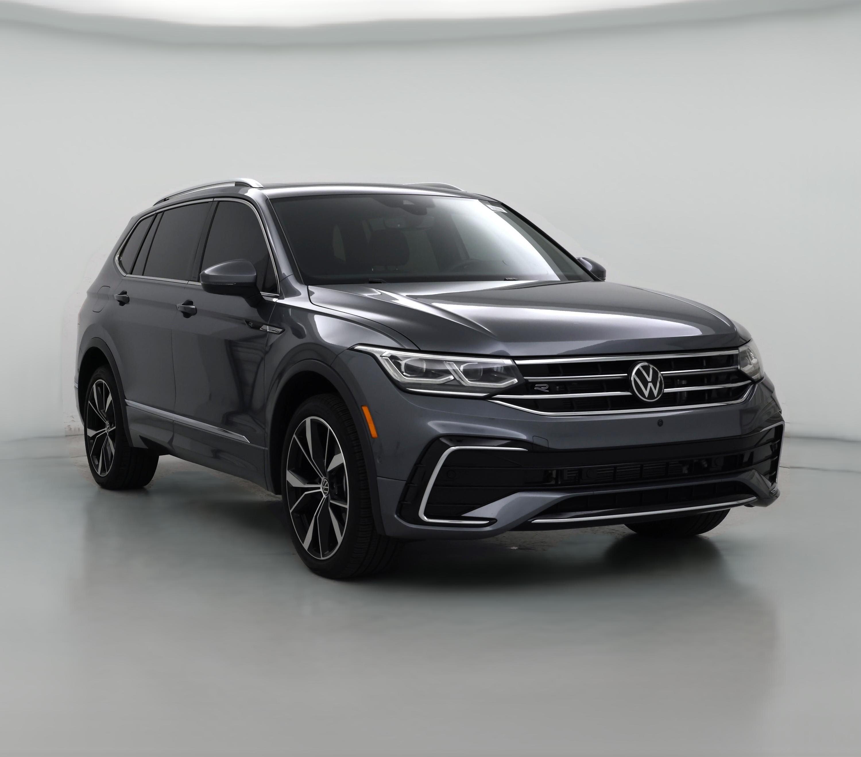Thumbnail: 2023 Volkswagen Tiguan - 1