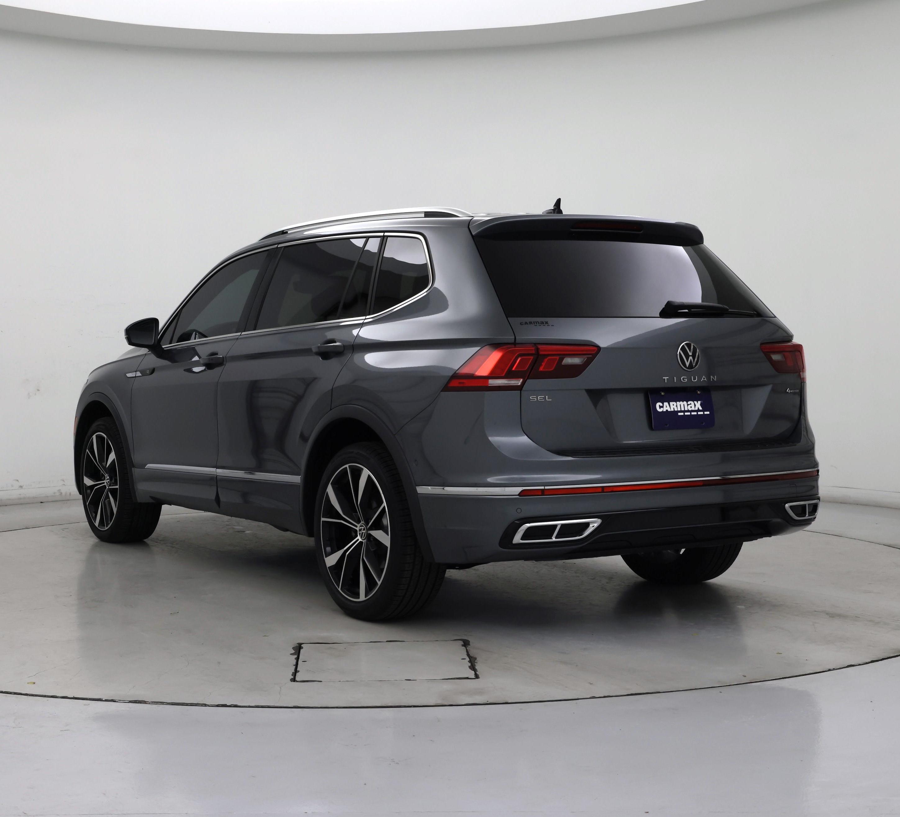 Thumbnail: 2023 Volkswagen Tiguan - 2