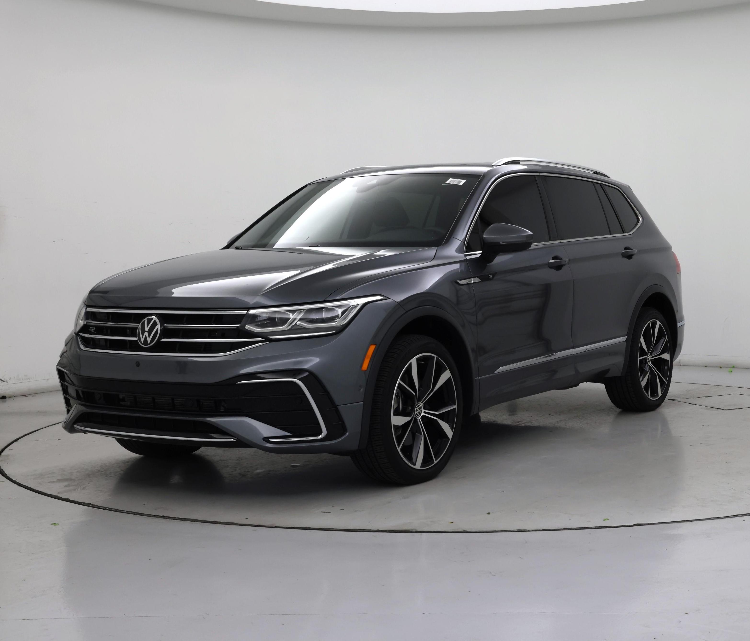 Thumbnail: 2023 Volkswagen Tiguan - 4