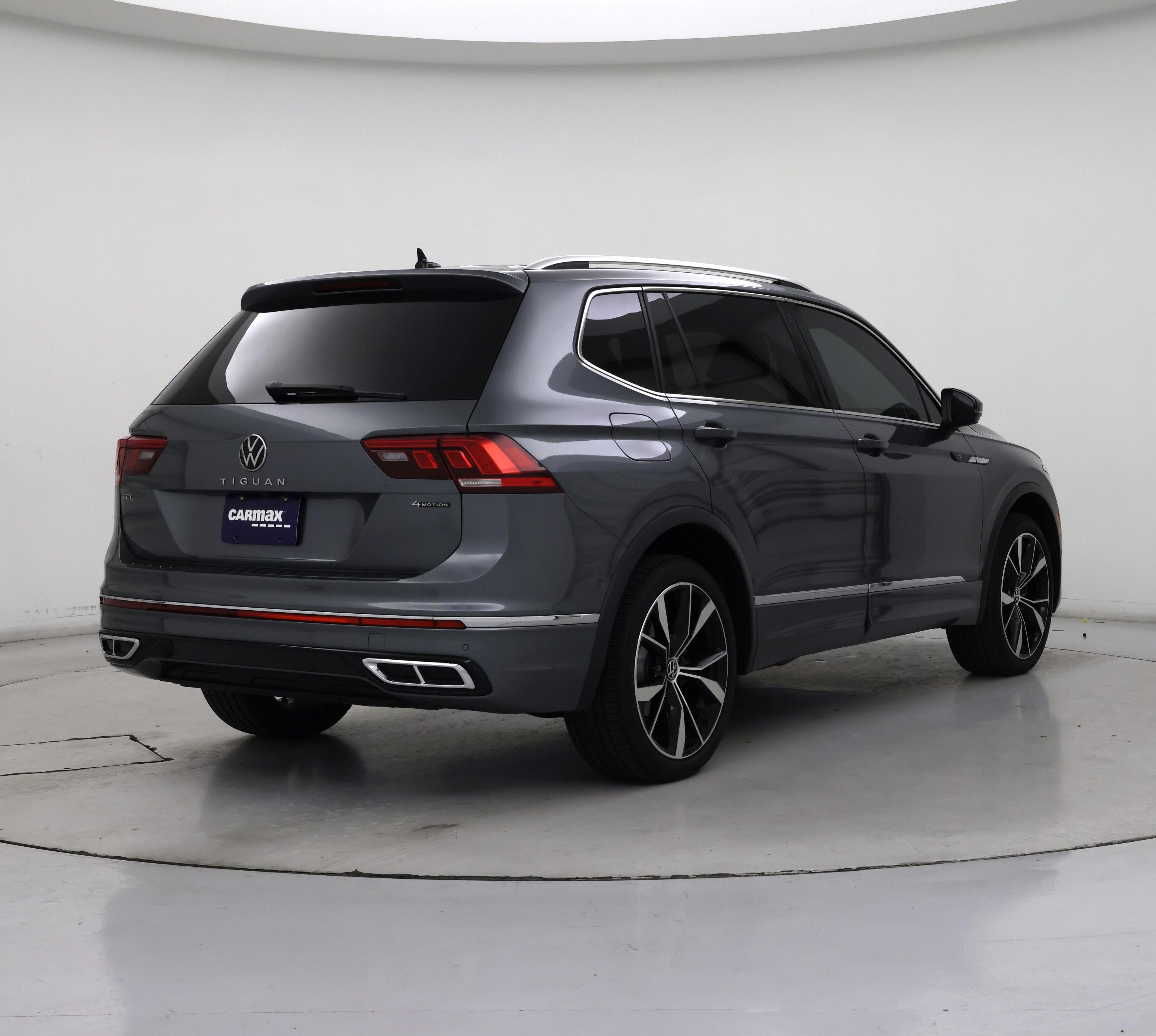 Thumbnail: 2023 Volkswagen Tiguan - 8