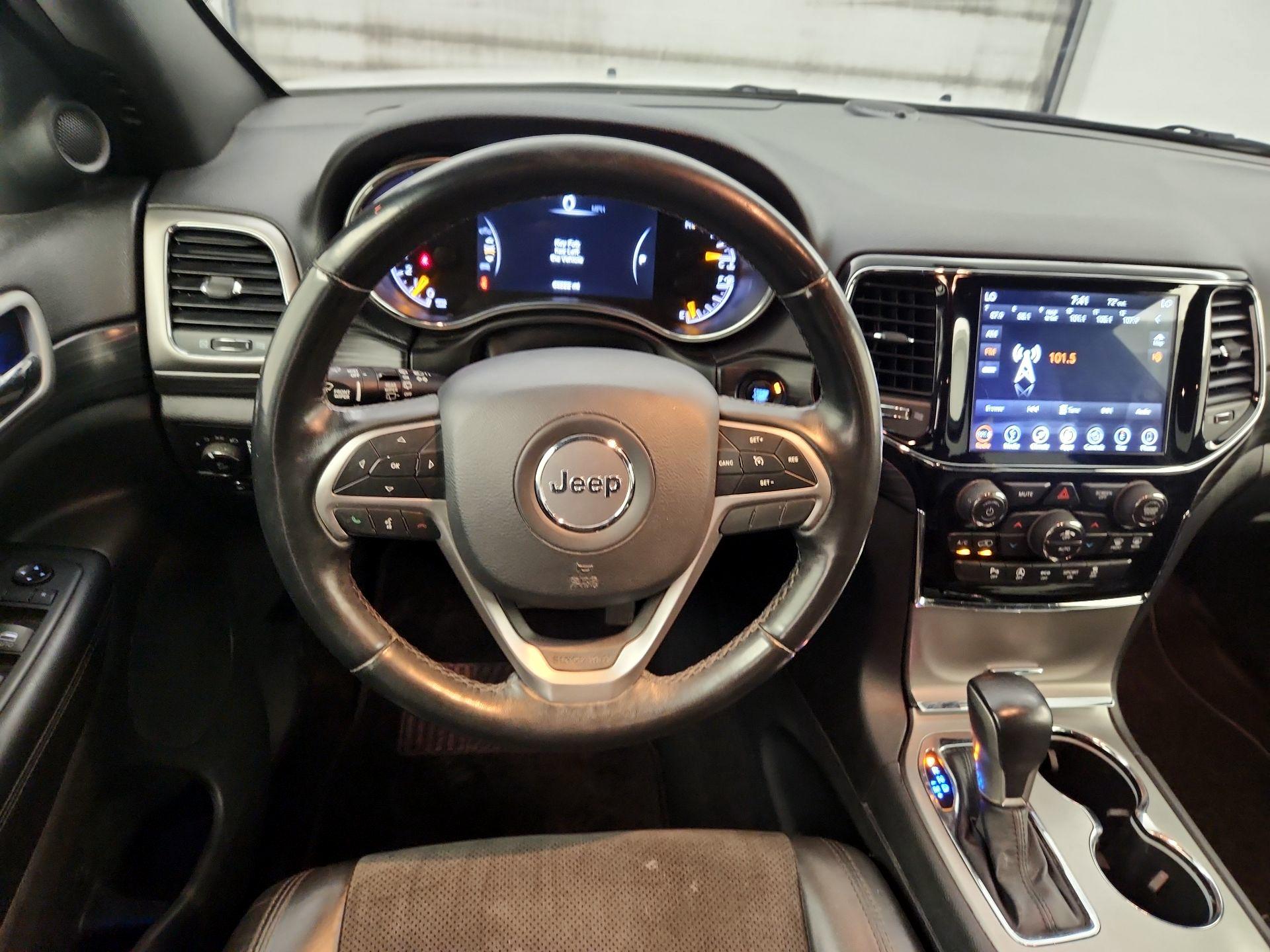 Thumbnail: 2019 Jeep Grand Cherokee - 10