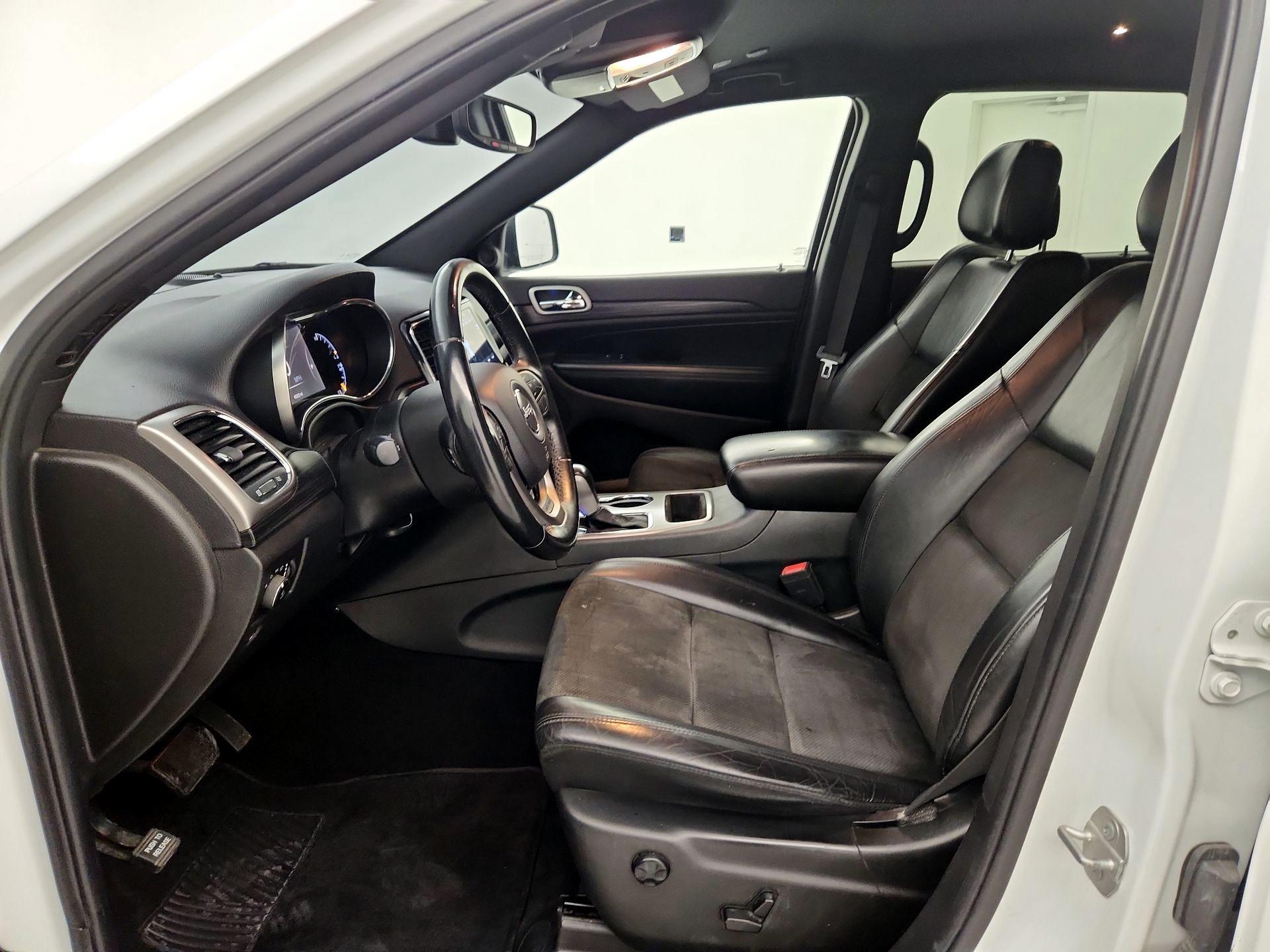 Thumbnail: 2019 Jeep Grand Cherokee - 11