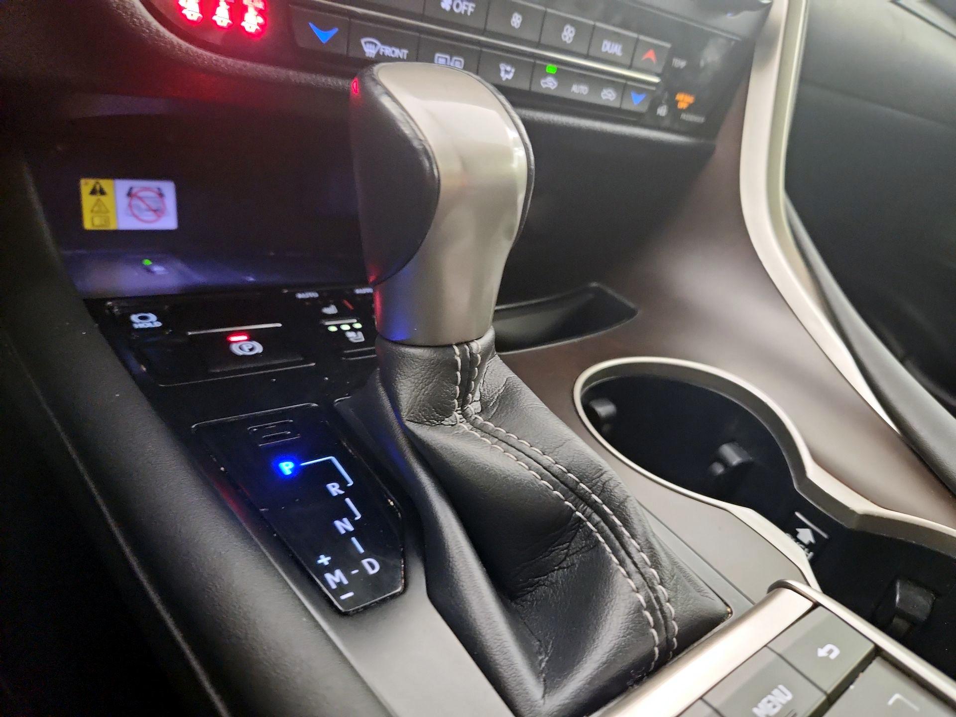 Thumbnail: 2021 Lexus RX - 18