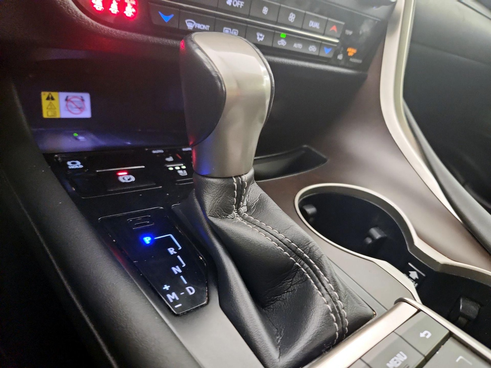 2021 Lexus RX 350 - Photo 19