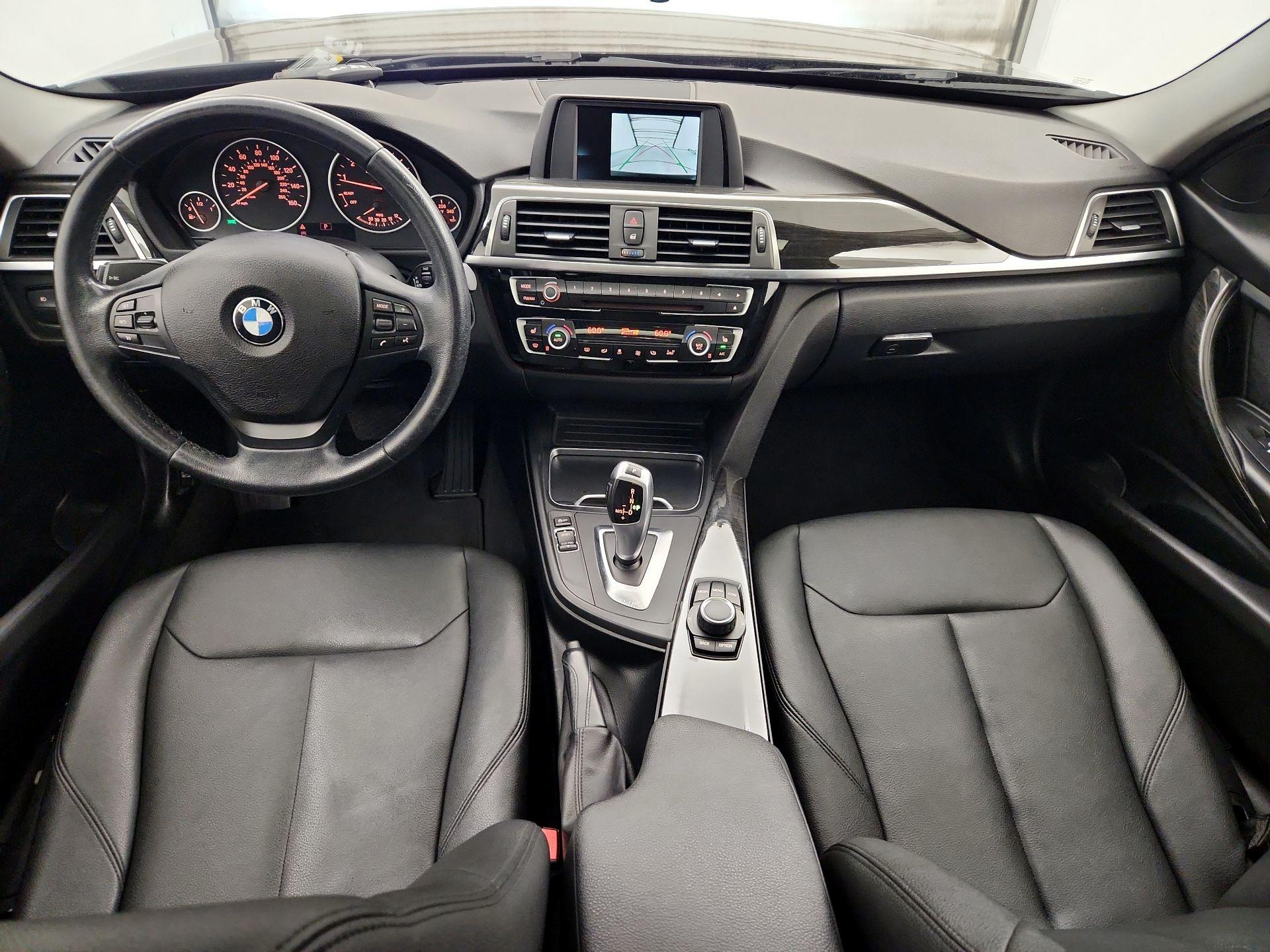 Thumbnail: 2018 BMW 3 Series - 9