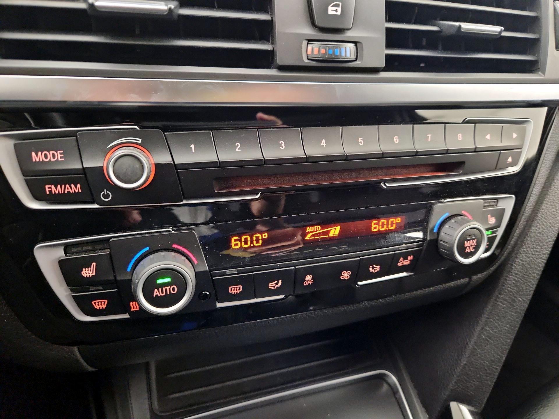 Thumbnail: 2018 BMW 3 Series - 16
