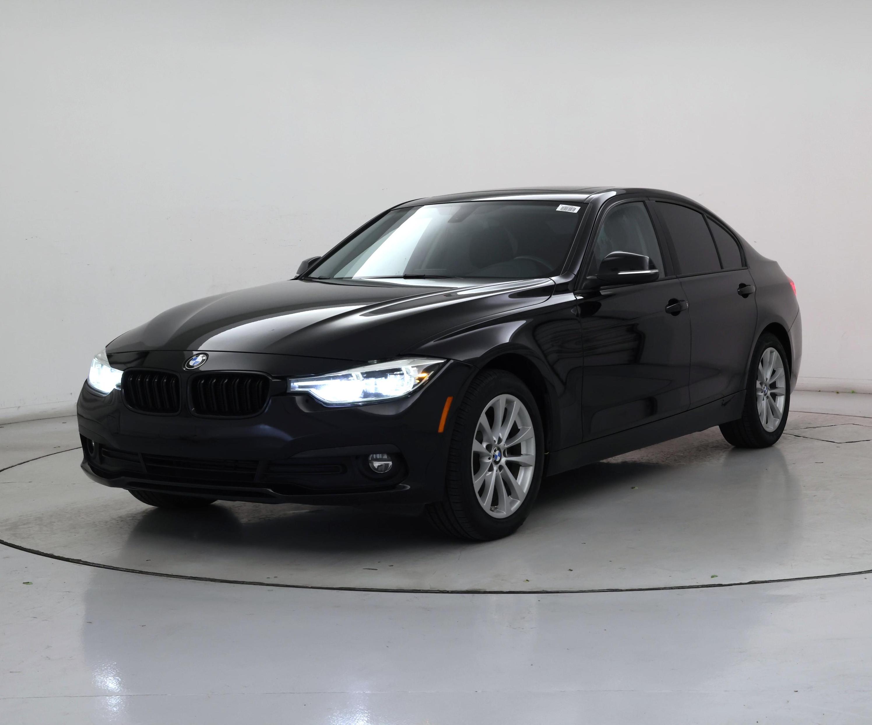 Thumbnail: 2018 BMW 3 Series - 4
