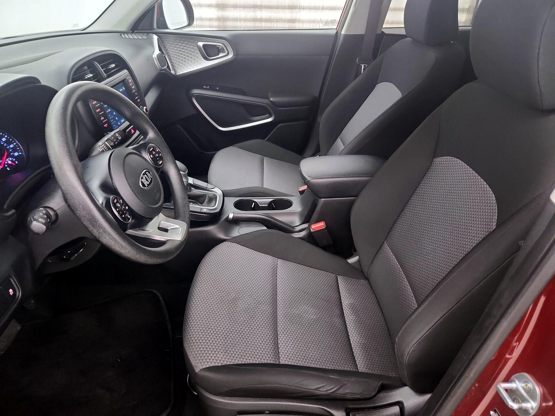 Thumbnail: 2020 Kia Soul - 11
