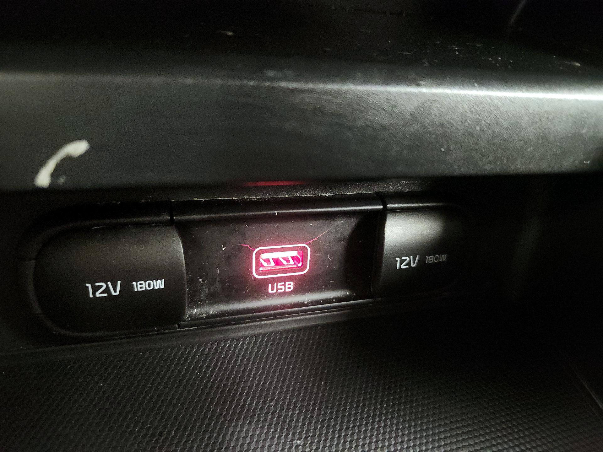 Thumbnail: 2020 Kia Soul - 18