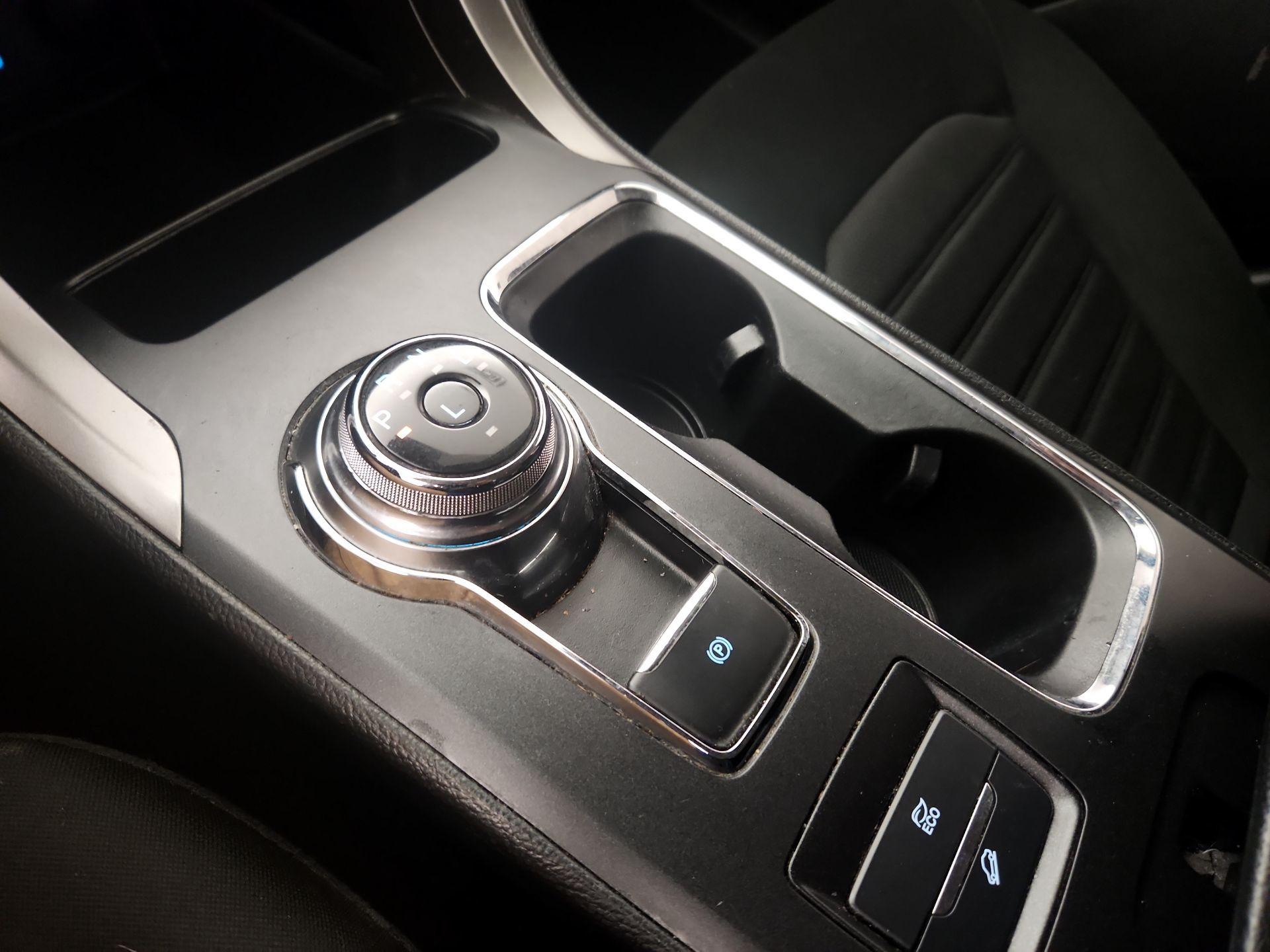 Thumbnail: 2020 Ford Fusion - 17