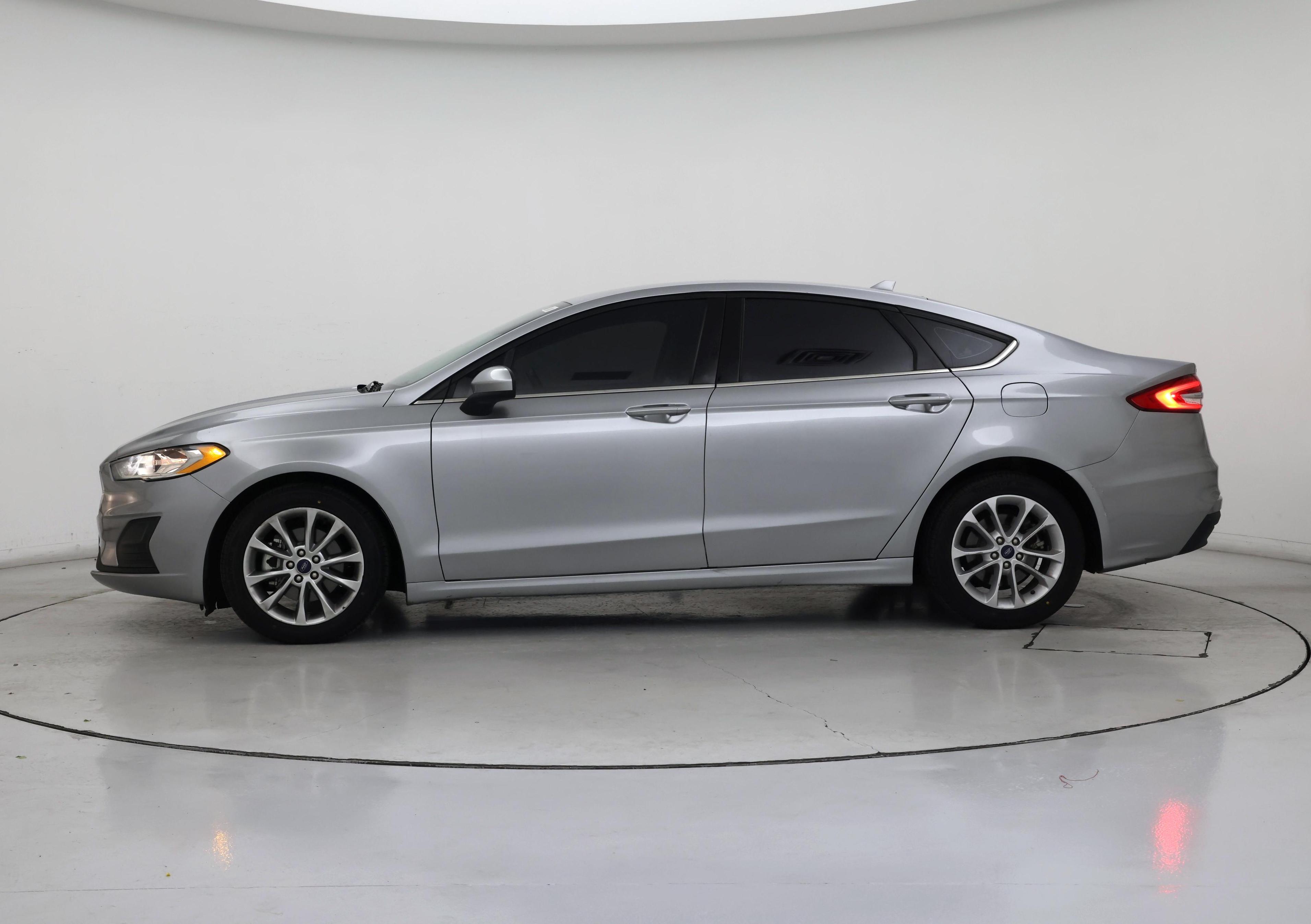 Thumbnail: 2020 Ford Fusion - 3