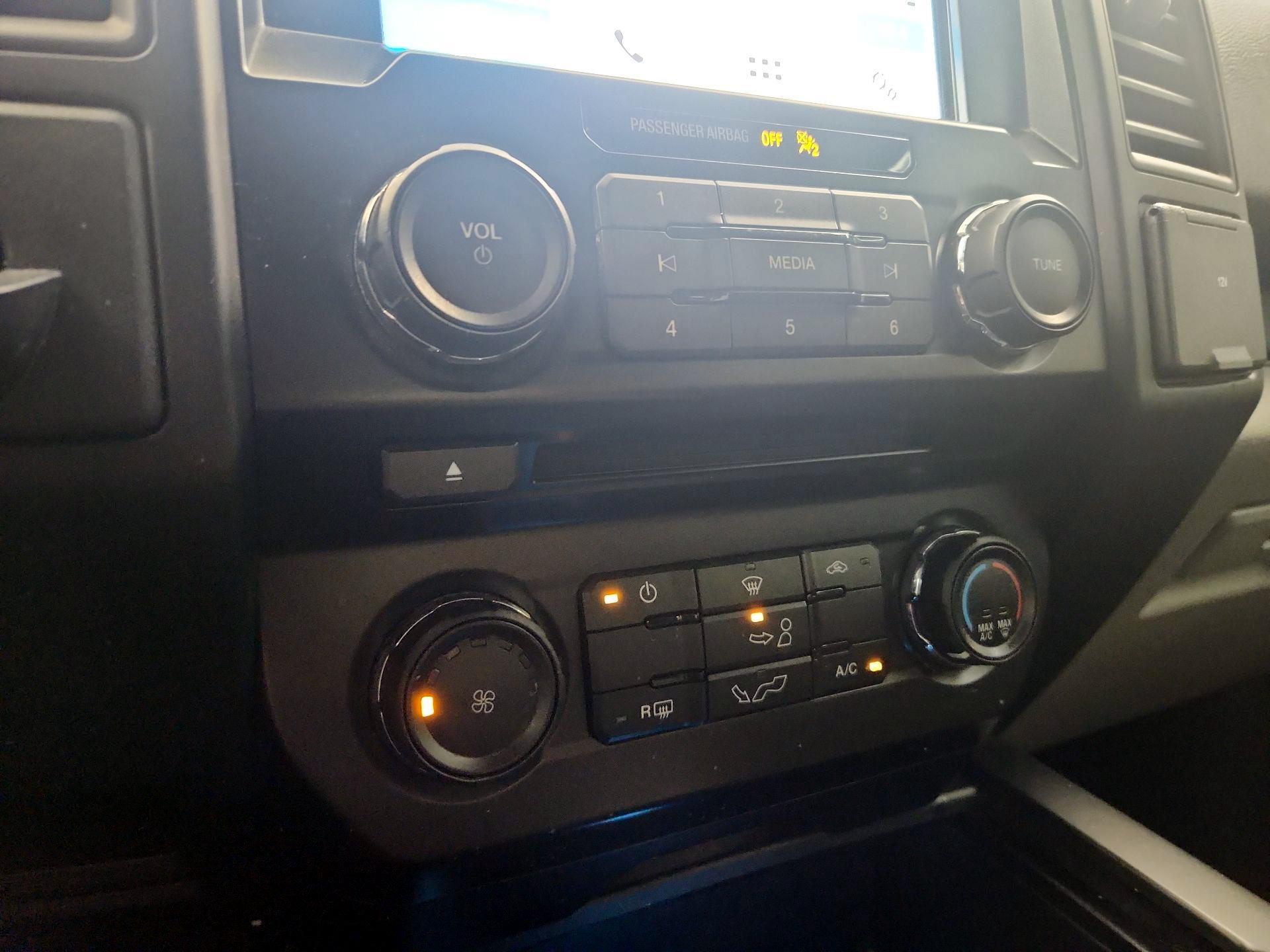 Thumbnail: 2018 Ford F-150 - 16