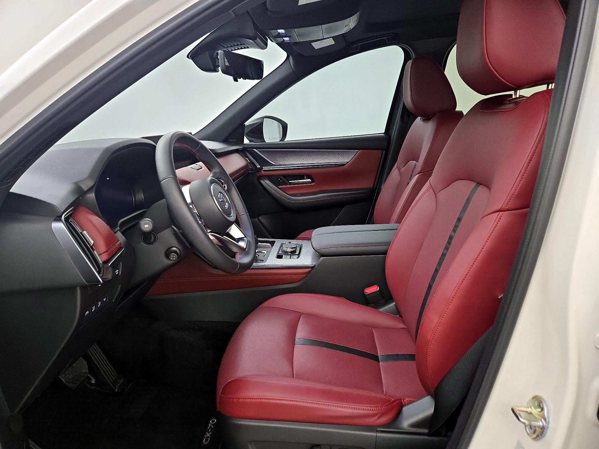 Thumbnail: 2025 Mazda CX-70 - 11