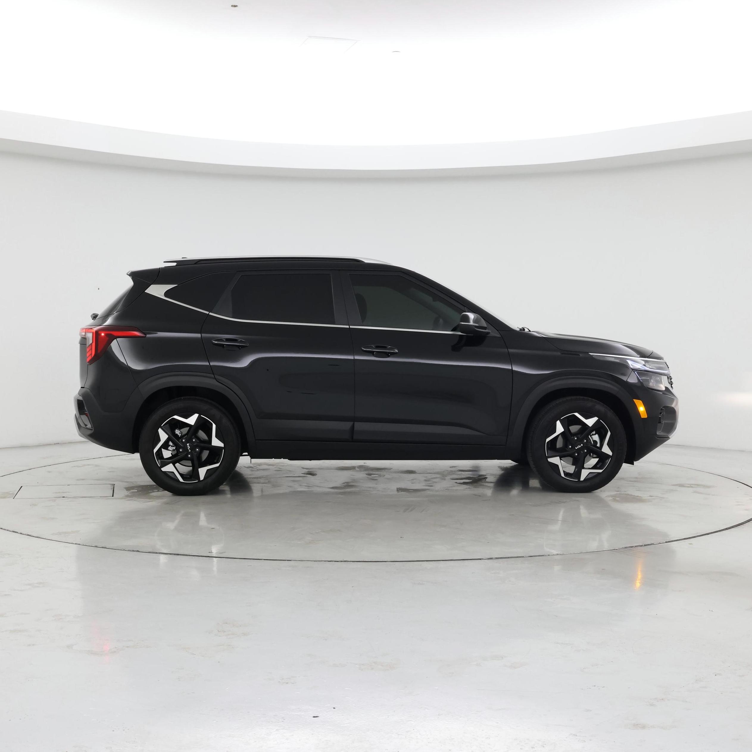 Thumbnail: 2025 Kia Seltos - 7