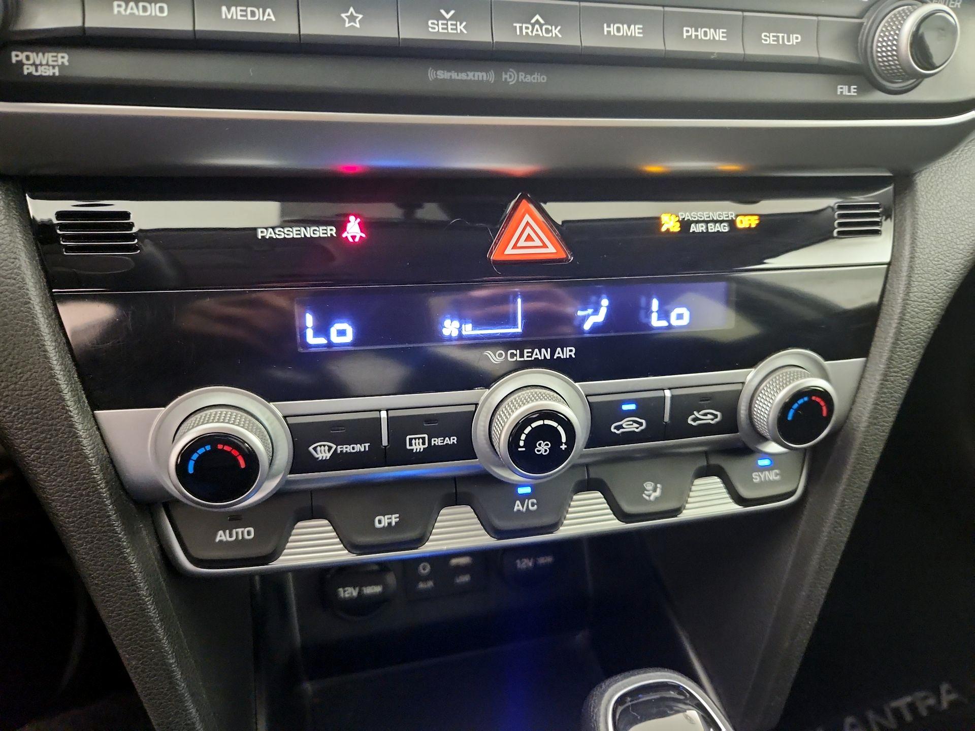 Thumbnail: 2020 Hyundai Elantra - 16