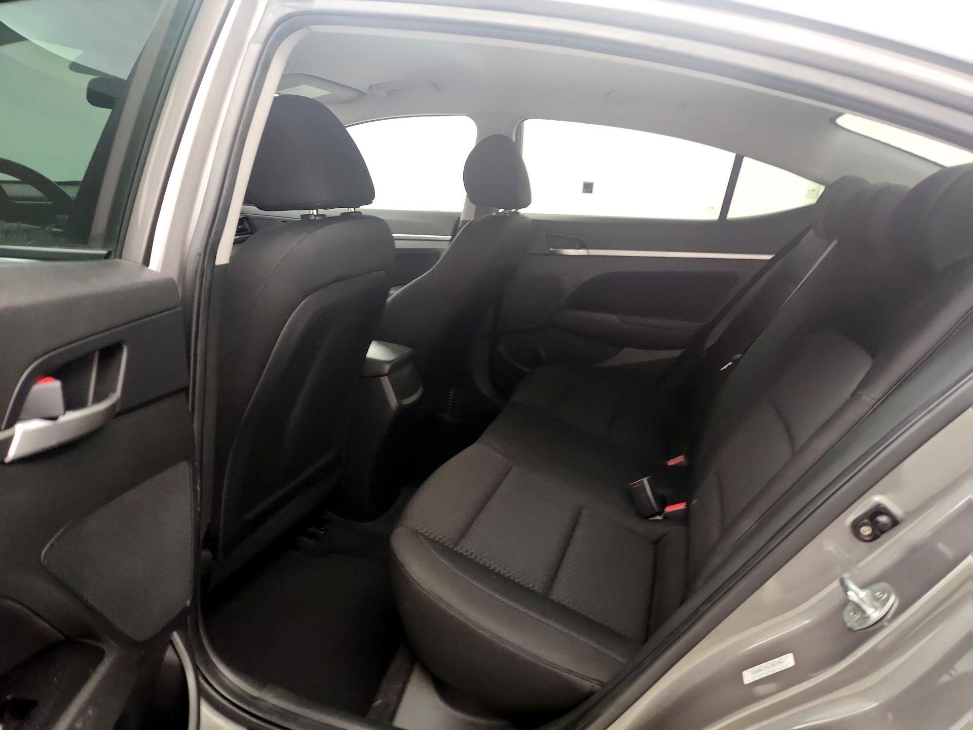 Thumbnail: 2020 Hyundai Elantra - 18