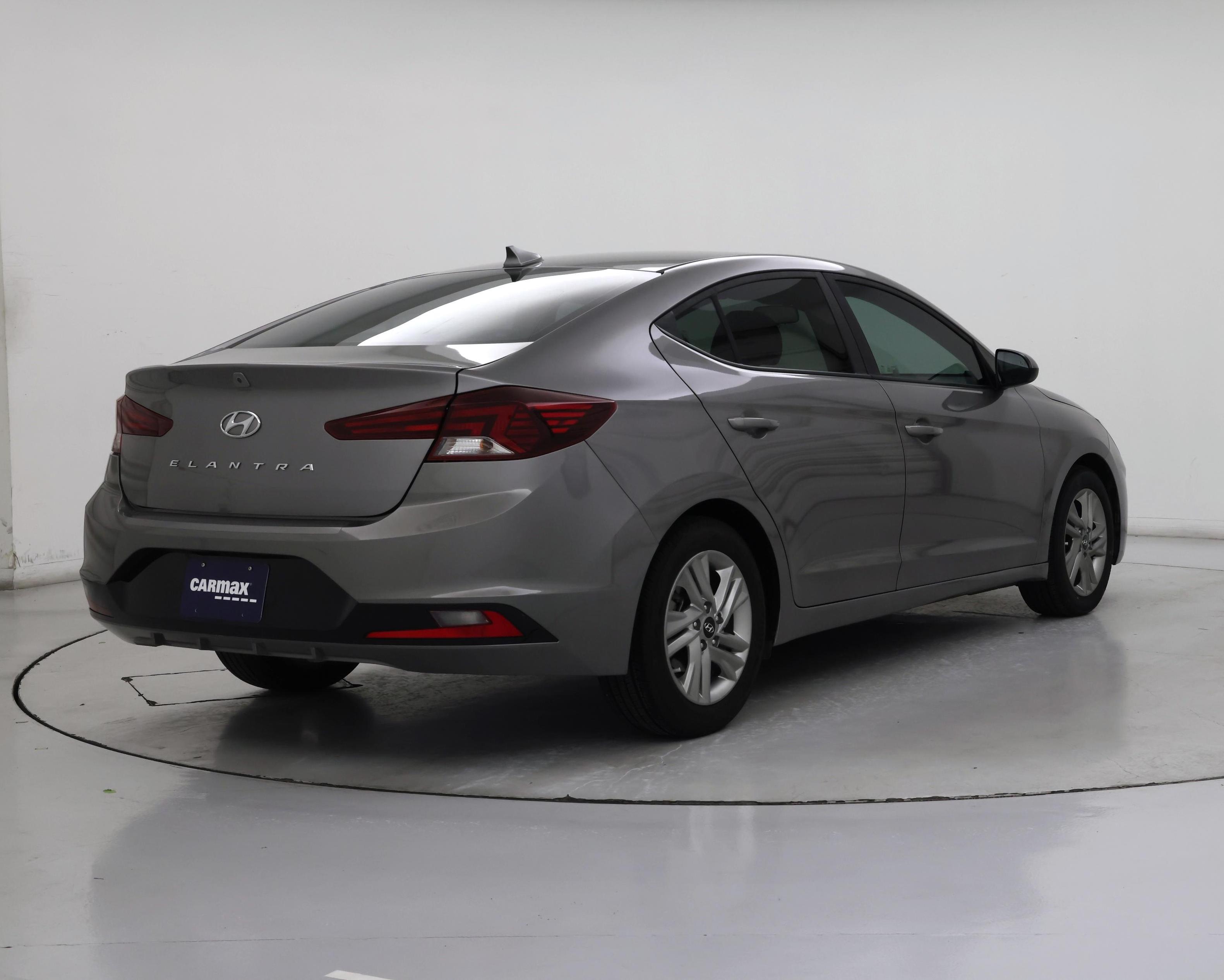 Thumbnail: 2020 Hyundai Elantra - 8