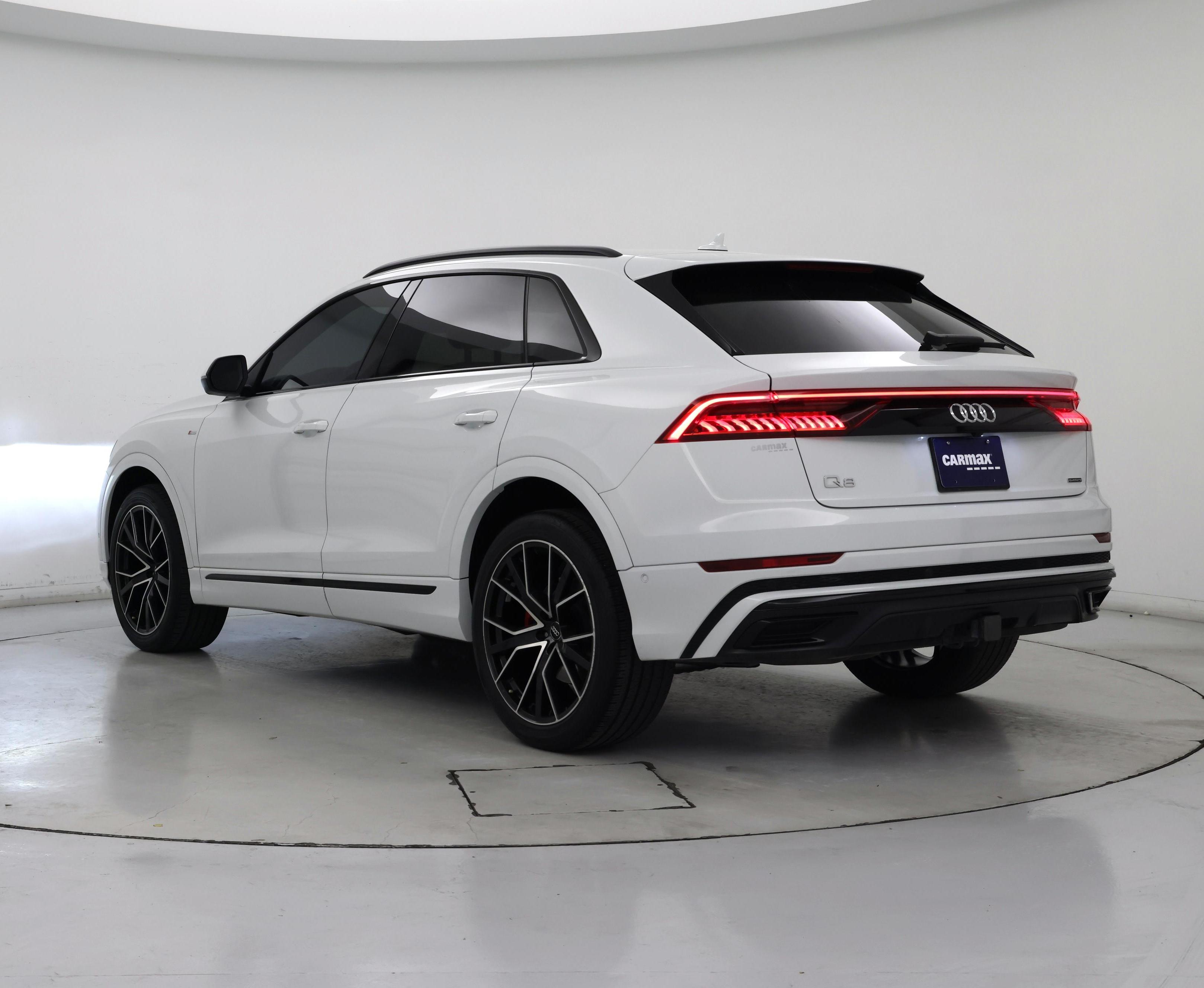Thumbnail: 2021 Audi Q8 - 2