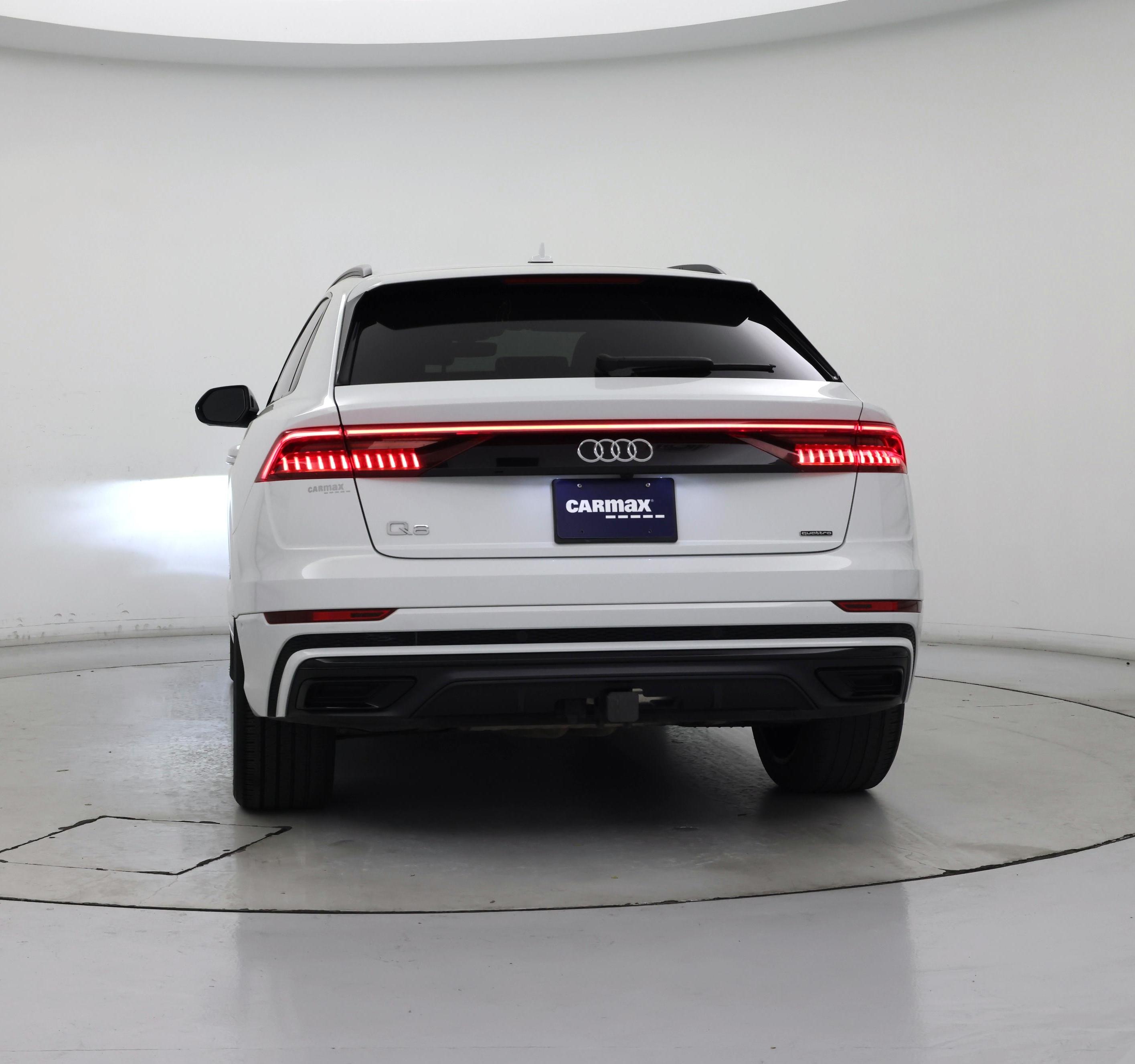 Thumbnail: 2021 Audi Q8 - 6