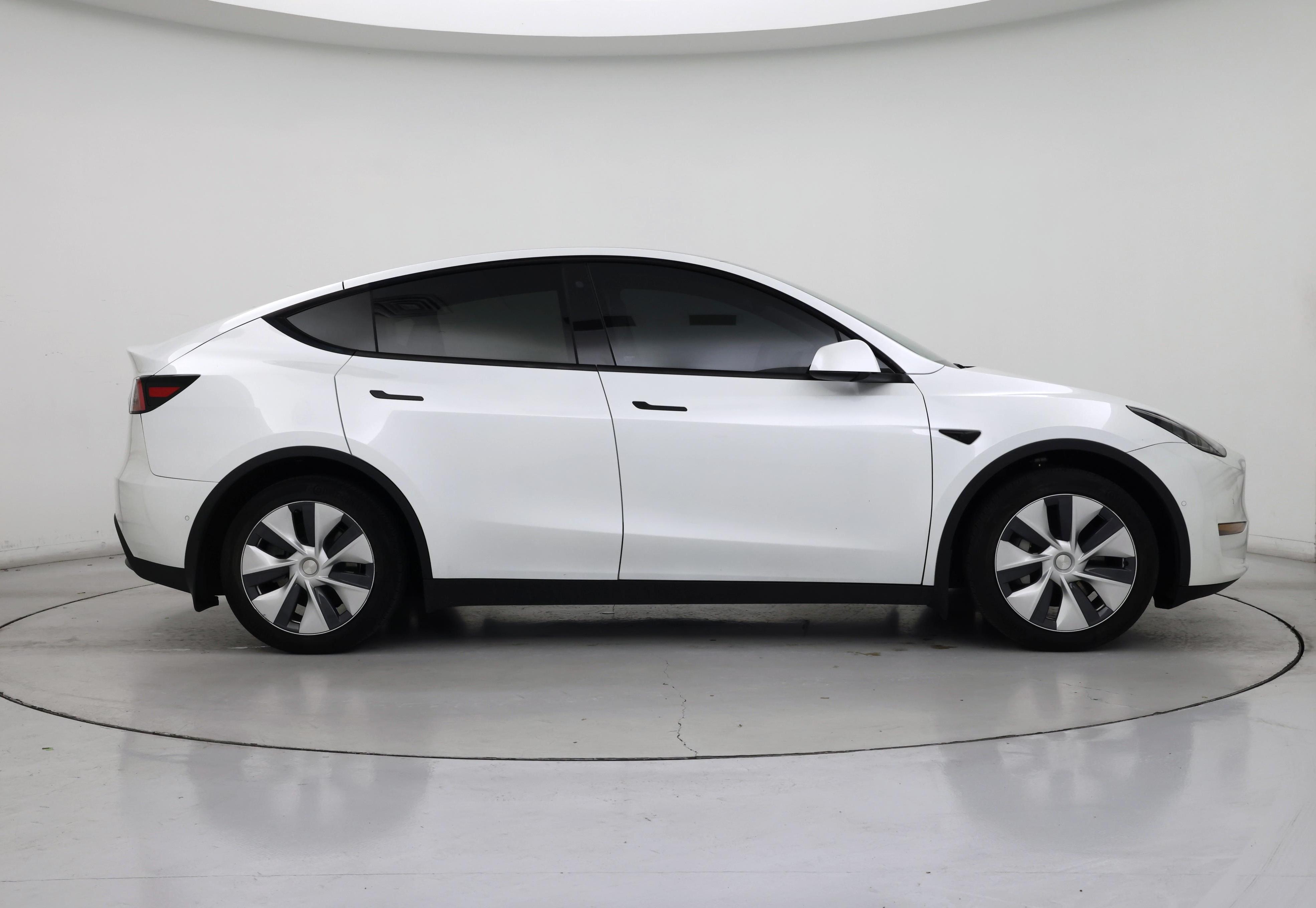 Thumbnail: 2020 Tesla Model Y - 7