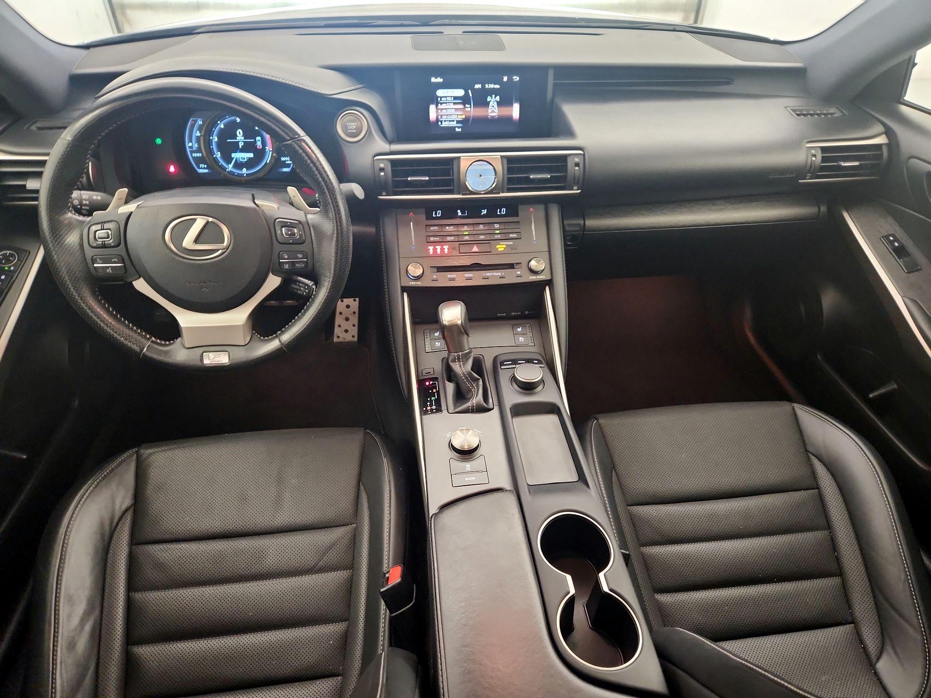 Thumbnail: 2020 Lexus IS - 9