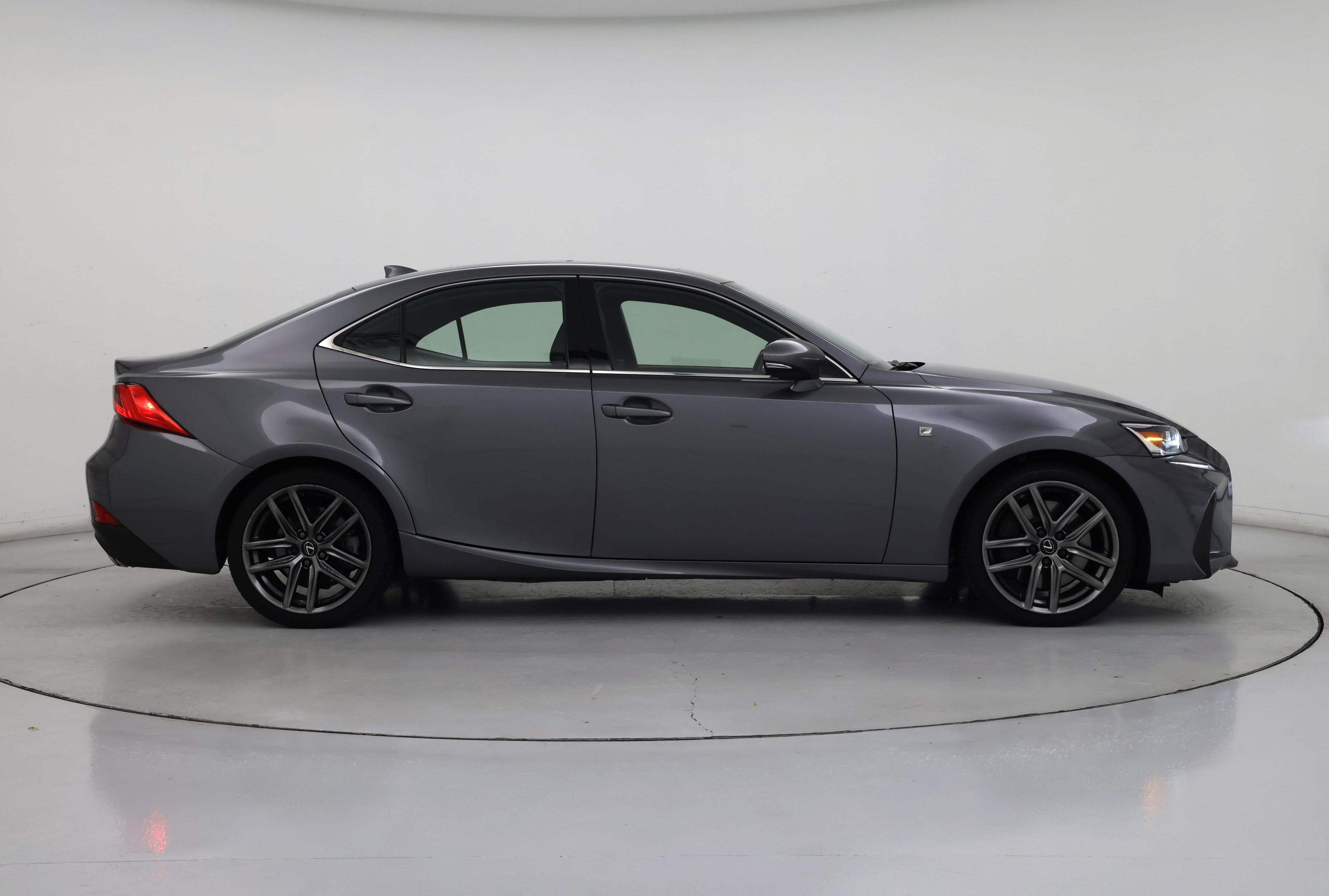 Thumbnail: 2020 Lexus IS - 7