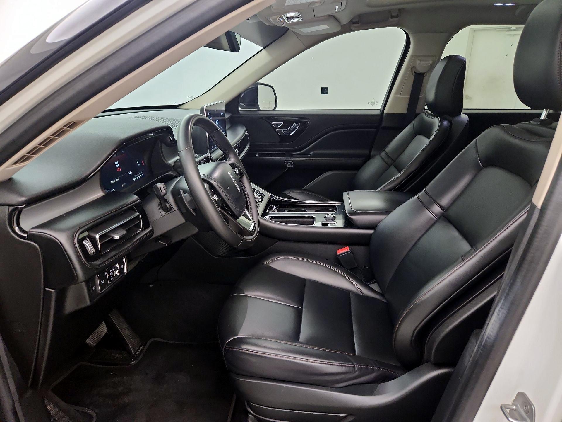 Thumbnail: 2022 Lincoln Aviator - 11