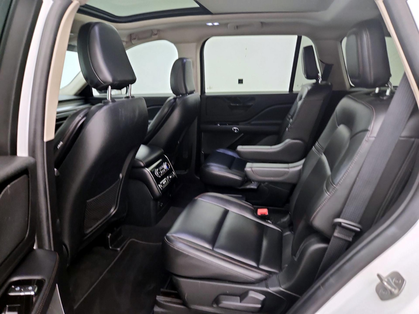 2022 Lincoln Aviator Base - Photo 20
