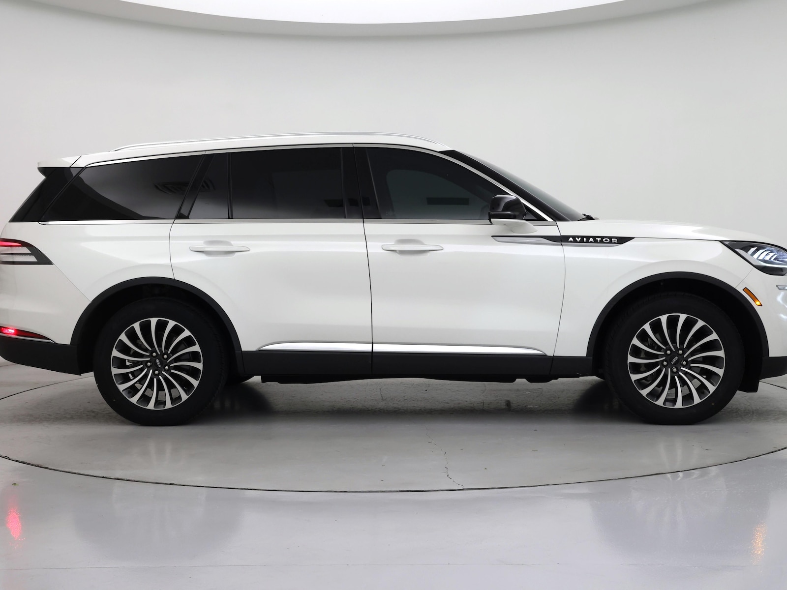 2022 Lincoln Aviator Base - Photo 8