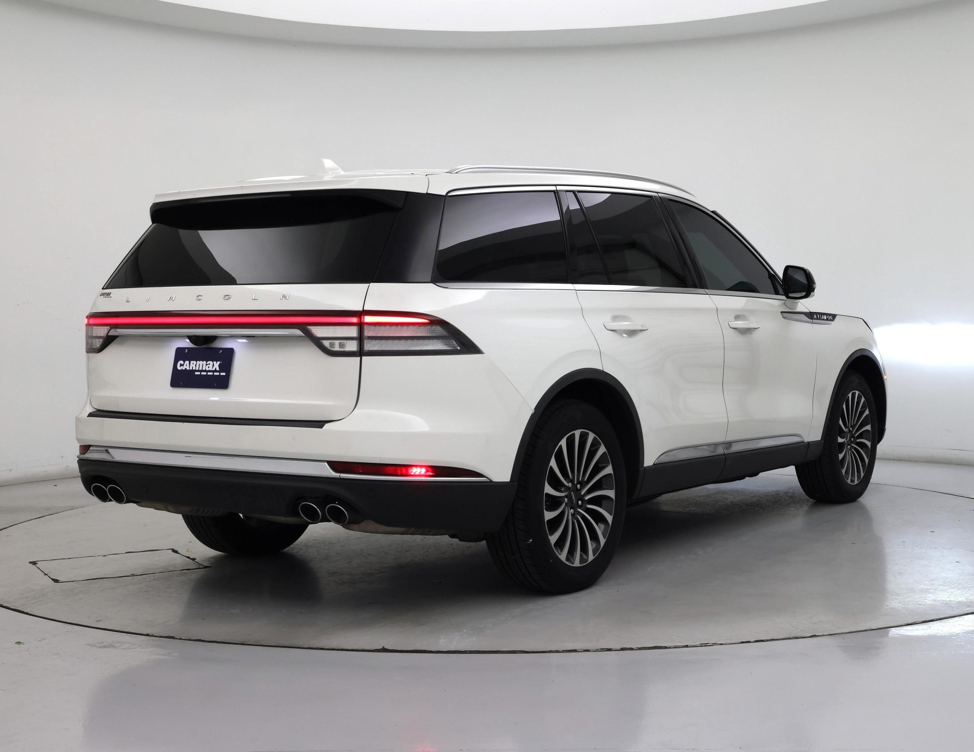 Thumbnail: 2022 Lincoln Aviator - 8