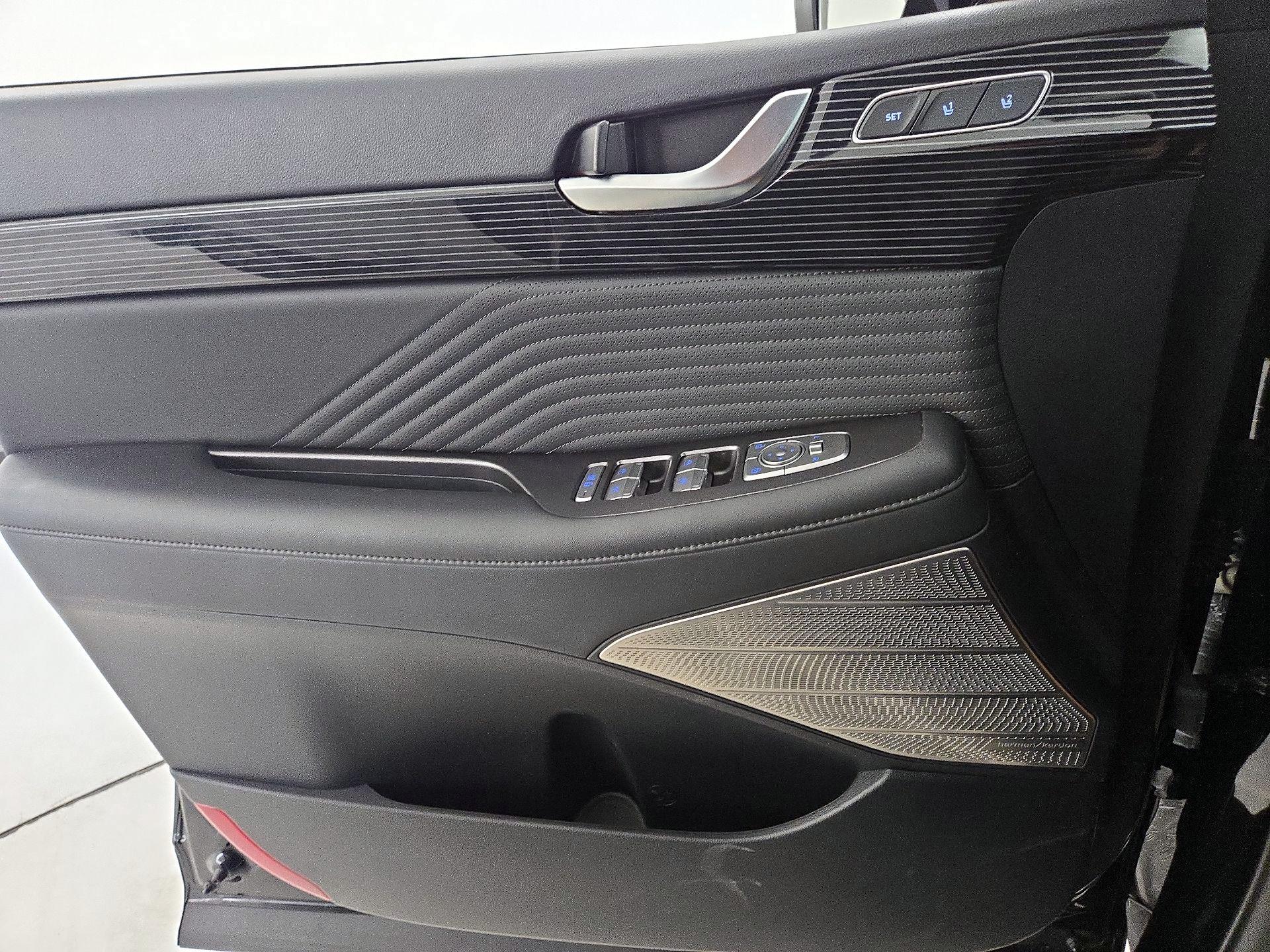 Thumbnail: 2025 Hyundai Palisade - 12