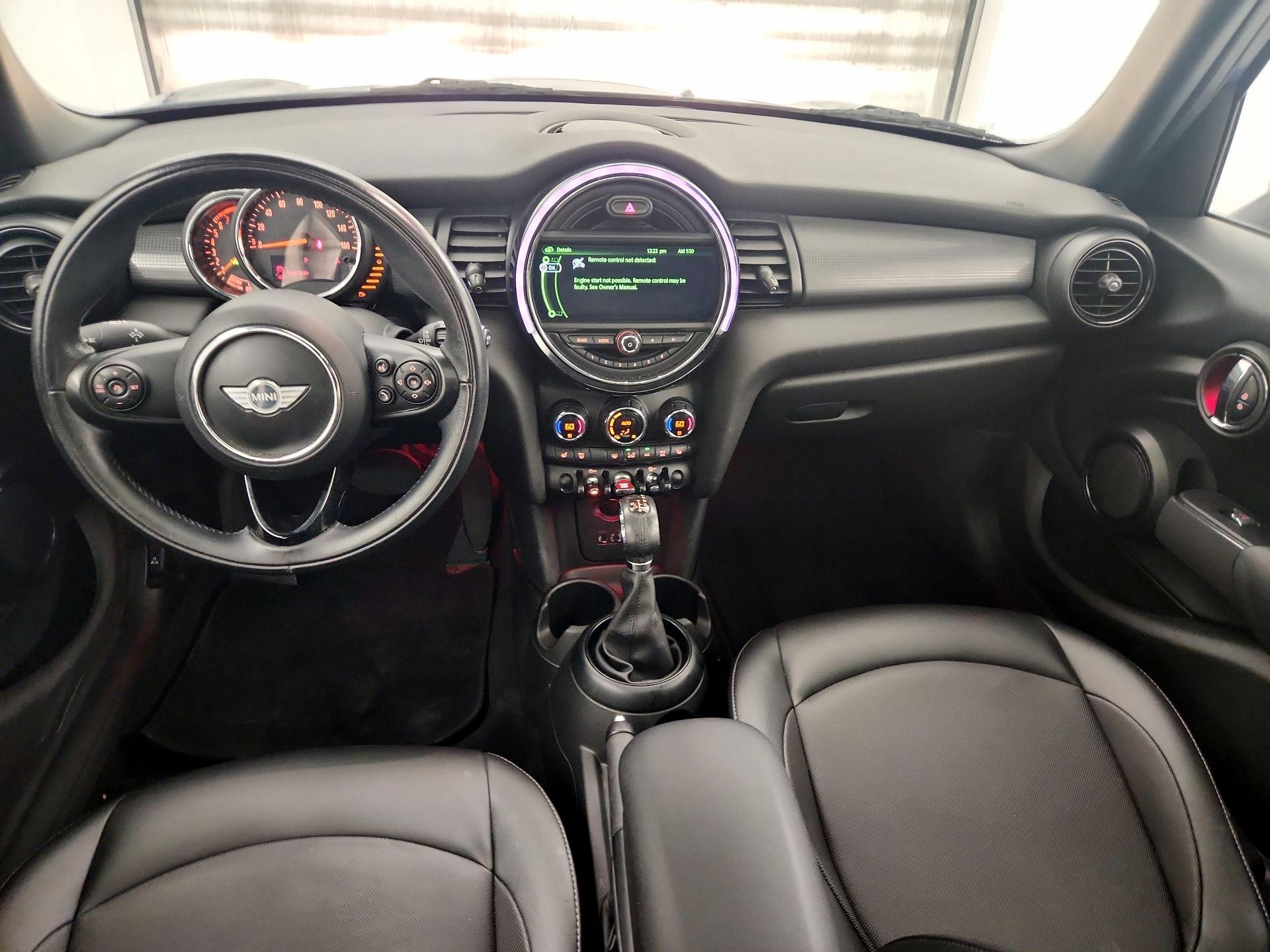 Thumbnail: 2017 MINI Cooper Hardtop - 9